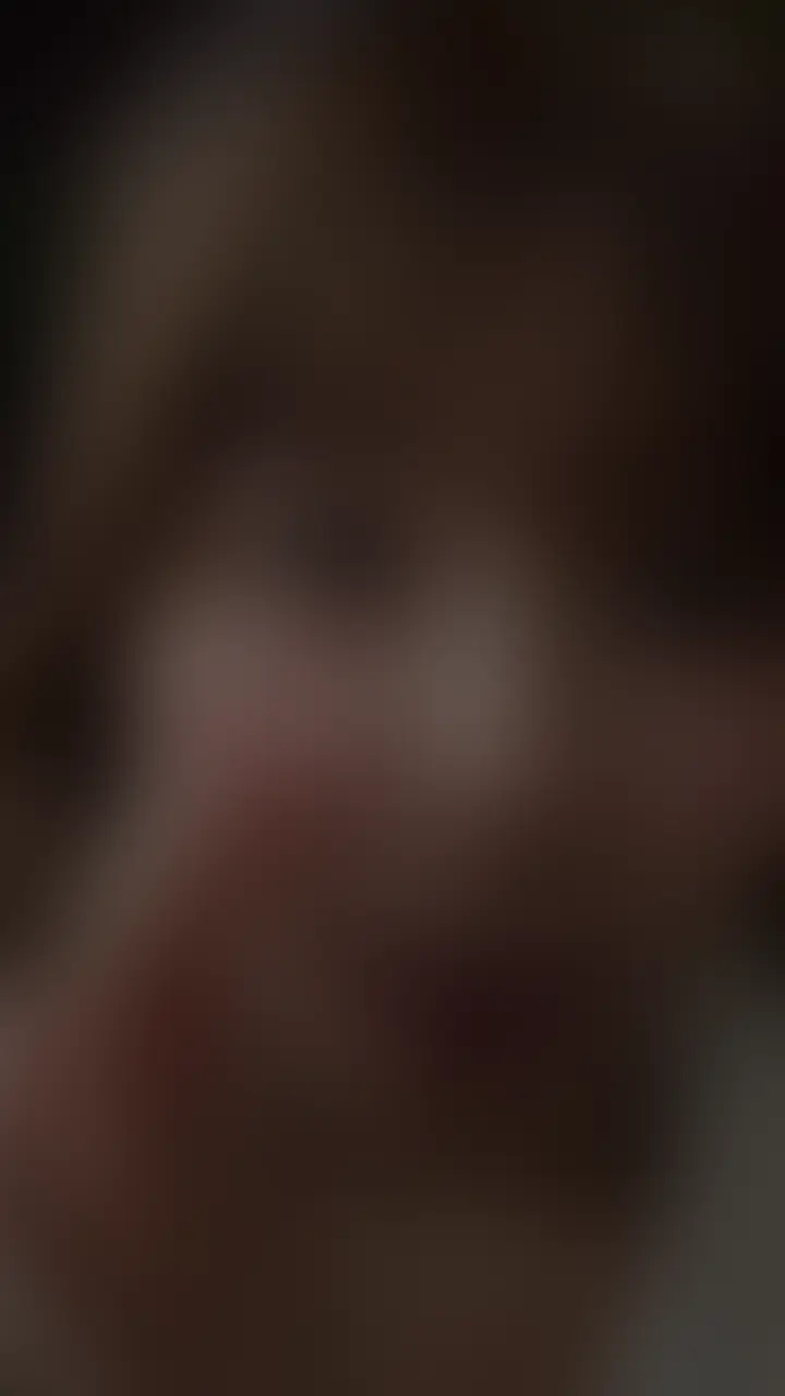 こんばんは、ももちです💓
お待たせ致しました~🙏💦
きょうはお待ちかねっ、動画投稿の日です///
前回投稿したサルートのランジェリー、
色味が似合ってるね!とか、バックスタイルがすごくH!
などなど嬉しいコメントばかりでホッ🥳︎💕︎
きょうはそんなサルートランジェリーを着て、
久しぶりにイメプ風?︎💕︎
たくさんご奉仕頑張った動画を撮ってみました…/////
myfansをはじめて、結構経つにもかかわらず
カメラ目線だったりカメラに向かってお話するのがどーしても慣れず💦
ちょっぴりぎこちないかもしれませんが…
でも、画面の向こうの見てくださってるアナタにいっぱいいっぱい気持ち良くなって欲しい!!!
そんな思いで気持ちをいっぱいこめて
沢山れろれろ、ちゅっちゅ、シコシコ…
パイズリまで頑張ってみました🙈︎💕︎
とはいえ、やっぱり経験値が足らなすぎて
下手っぴかもしれません。。💦
温かい目で見てもらえたら嬉しいな(´;ω;`)、、
今回はいつもよりボカシ薄め㊙︎、お顔も大接近です///
(悪用厳禁です🙇♀️取り扱いにはご注意ください💦)
一生懸命しゃぶってるお顔がまたまたぶちゃいく
極まりないかもしれませんが💦
舐めてるときの上目遣いだったり…
しゃぶってるときのフェラの表情…
糸引くよだれ…などなど、、
いっぱいいっぱいももちを感じてもらえたら嬉しいなと思います(///_///)
濃いぃのお口にくださいね…🙈︎💕︎ (2/2)