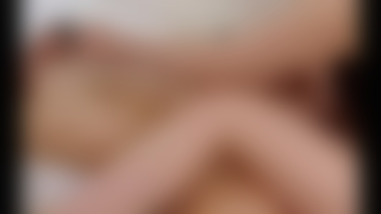 イッた直後は敏感すぎてダメなんだって
必死すぎて笑う😂 (2/2)