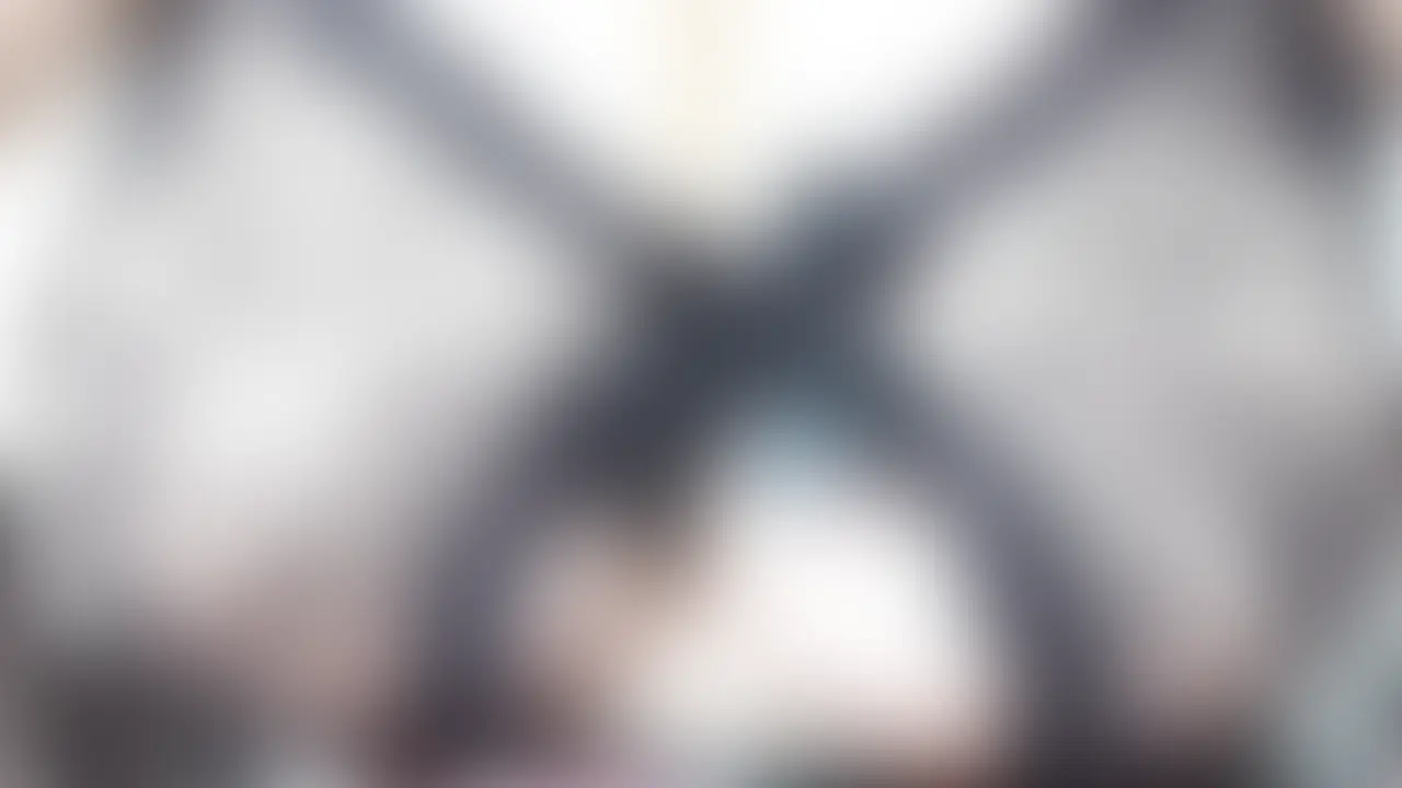 セクシー衣装でぱいずりしてみた🐰ྀི 🍼🤍
みんなはどんな衣装が好きかな?
今日は網タイツだけど前あげた動画とはちょっと違う衣装にしてみた🫶🏻🫶🏻🫶🏻
おっぱいが大きすぎると衣装が入らないものもあるから悲しい🥺🥺🥺
可愛い衣装があってもおっぱいがパツパツ過ぎて…笑
ボタンで止めるナース服とかボタン取れちゃうもん𐔌ᐡᴗ͈ ᴗ͈ᐡ𐦯
でもどこかで患者さんのお○ん○ん搾り取ってみたっていう動画撮ってみたいな(*´˘`*)♡
患者さん役ラインで募集します💖笑
今回は少し長編の動画になってるので沢山見てね❣️❣️
感想もお待ちしてます👉🏻👈🏻(もじもじw)
これからもありしゃんの応援よろしくお願いします⸜( ˶'ᵕ'˶)⸝ (2/2)