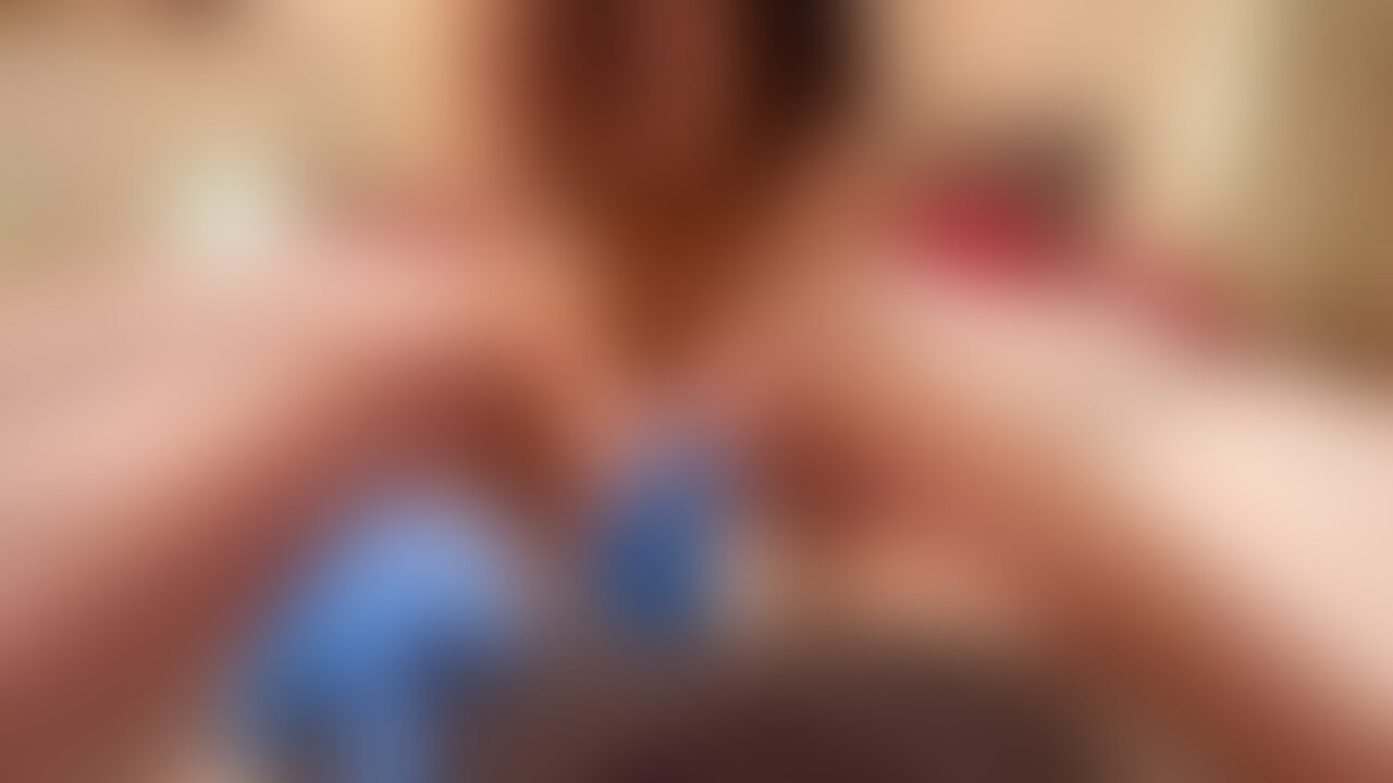 いつもご視聴ありがとうございます！ 

今回の動画はゴム手袋を使って彼氏を責めまくってみました😊
攻めすぎた結果最後に大量の、、、！？

【❤️いいね押して頂けると嬉しいです】 

皆様からのご意見、ご要望、またリクエスト動画の提案などをお待ちしています😀 

〇〇の角度で撮影して欲しい！や〇〇の体位をして欲しいなど！！

お気軽にメッセージ欄よりご連絡ください！ 
また、TwitterDMなどでメッセージを頂く場合はお手数ですが、登録のサイト名、アカウント名を添えて頂けると幸いです。 (2/2)