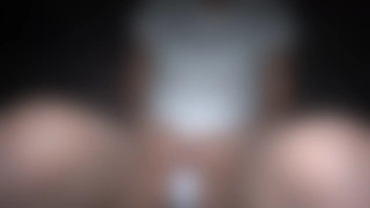 おっぱいもお尻もぬるぬるテカテカにされてたくさんイかされちゃいました🫣

旦那が買ってきた水みたいなローションを使っておっぱいもお尻もテカテカ✨

興奮した旦那がぬるぬるおっぱいをひたすらもみもみ😳

電マで乳首いじられると刺激で母乳が溢れてきちゃいました🍼

さらにお尻の穴丸見えの状態で手マンとディルドでいっぱいおまんこいじめられちゃいました💦 (2/2)