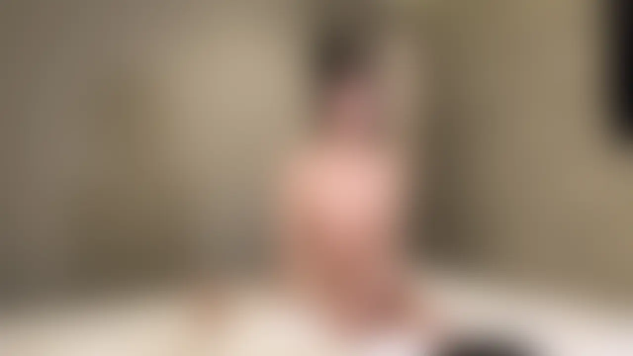 こんにちは✨こんばんは✨さらです♡右側のいいね♡♡押して頂けると嬉しいです🎶本日の動画は出張密着風俗エステ…///さらちゃんです🫧かなり真剣にやっております(笑)でも密着オイルマッサージで精一杯御奉仕させて頂きました♡秘密のオプションも…///ぜひ購入してください♡♡あなたの街にも出張行くかもしれません♡(笑) (2/2)