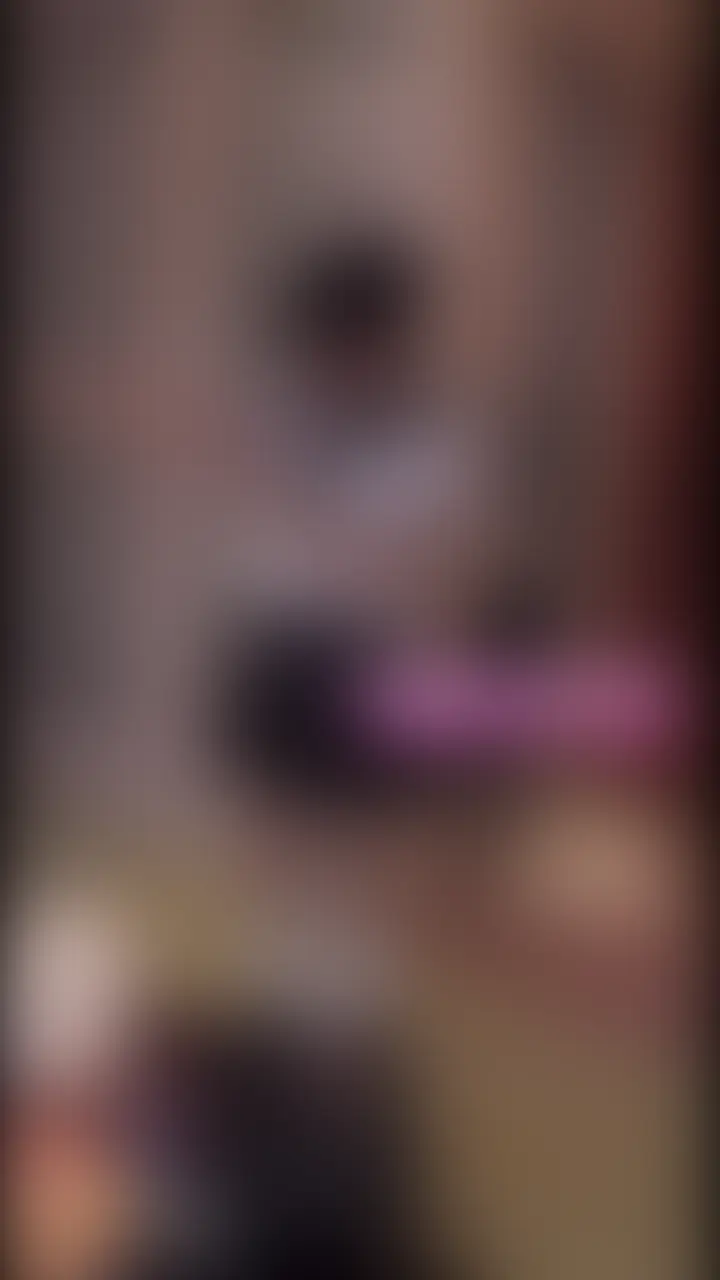 18歳合法制服コギャルちゃん達のエロいポーズ動画!
パンツ丸見えになったり下着姿でポーズしたり (2/2)