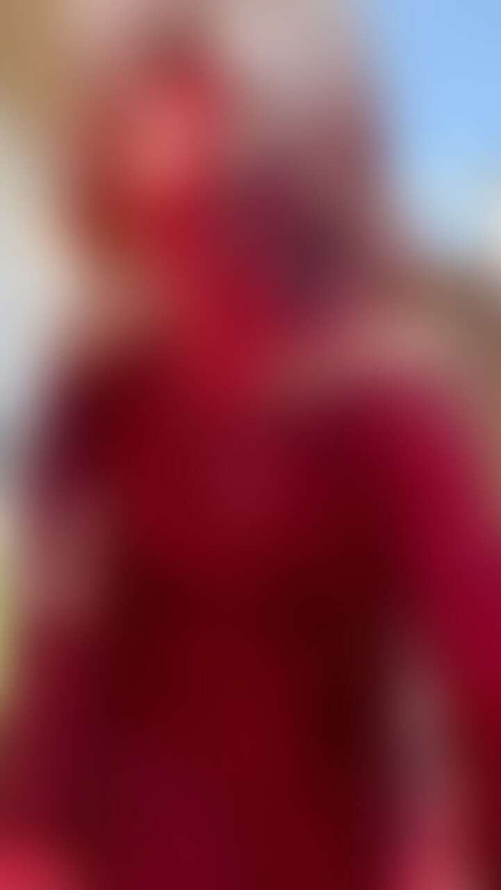 ワンタッチテントのみで死角を作って、
お口でご奉仕しました😊❣️
外ってドキドキですね🥹
途中2分ほど音消してます!
なぜなら、ものすごく近いところで
複数人が会話してたからww (2/2)