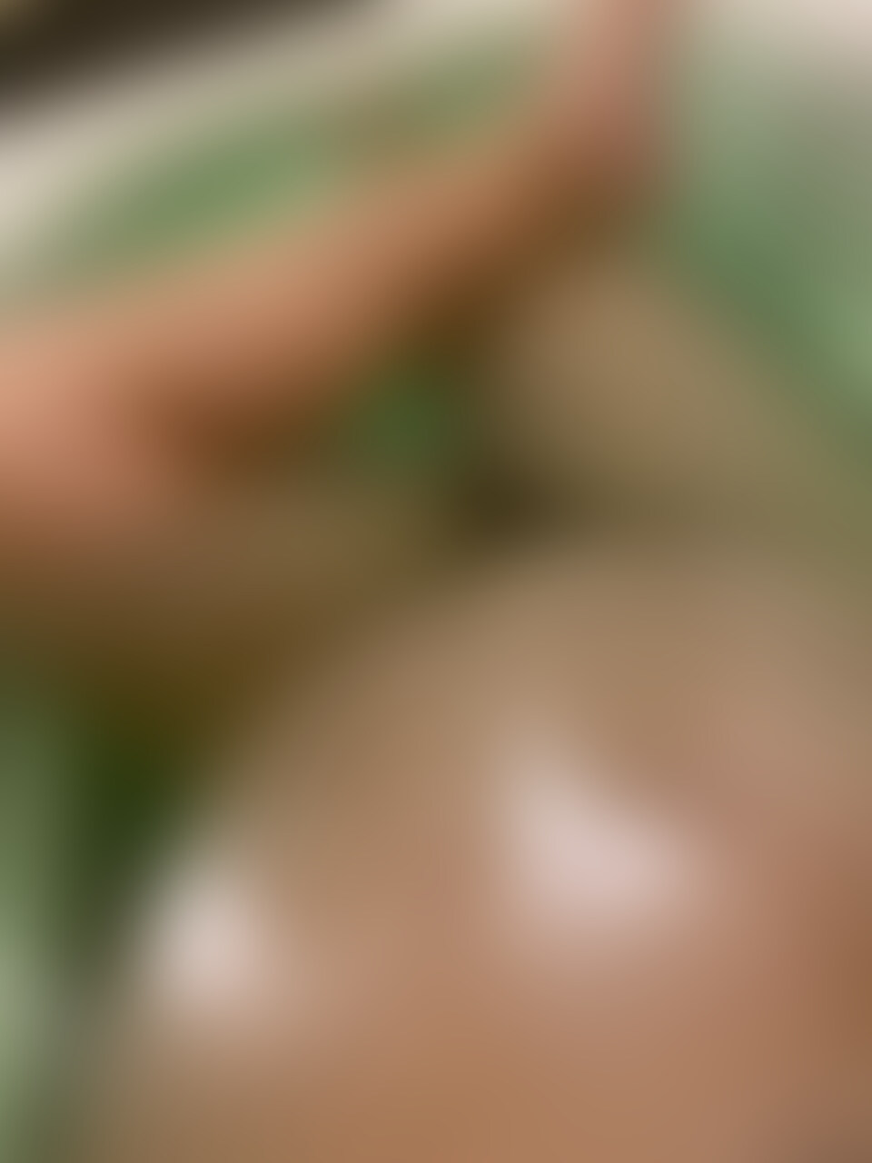 見えそうで見えない… sample 2