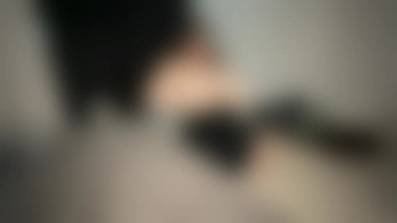 Hカップえっちなお姉さんをナンパして生中セックスしちゃいました
露出が多い服を着て街行く人を誘惑するえっちなお姉さん。
よくその日出会ったばかりの人とお酒の勢いでワンナイトするらしい。
可愛いルックスと痴女らしさのギャップがたまりませんでした、、、 (2/2)