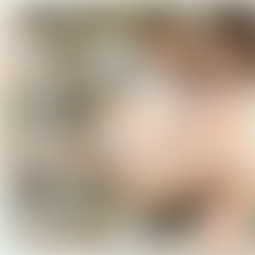 おじさんイジメっ子みすず&リサの唾にゅるニトリル手袋寸止め手コキ
友人同士で参加してくれたおじさんイジメっ子の
みすずちゃんとリサちゃんが、亀頭を唾液でにゅるにゅるにしての
ニトリル手袋寸止め手コキをご披露してくれました。
唾吐き回数は19発です。
交互に唾液を亀頭に吐きかけて勃起ちんこ全体を
グッチョグチョにしての手コキシコシコです。
亀頭を手のひらで刺激したり、竿自体をシコシコしたり、
2人合計4本の手で縦横無尽にちん玉を刺激します。
勃起ちんこだけでなく、金玉への刺激も満載でした。
金玉を激しいパワーで揉みしだいたり、
ペチペチと金玉叩きしたり、金玉をちんこと同じように
シゴく“玉シコ”したりと、竿、亀頭、金玉の刺激が
三位一体となってM男の股間に迫るのです。
そんなあまりに気持ち良すぎる手コキからの
寸止めなのですから雑魚ちんぽを持つM男には
太刀打ちできません。寸止めを繰り返して
勃起ちんこをもっとイジメてもらうはずが、
ものの数分でM男が射精してしまったのです……。
このあまりに気持ち良すぎる手コキプレイ、
10分耐えられるM男は果たして世の中にいるのでしょうか。
唾液にゅるにゅるの寸止め“玉シコ”手コキで
射精へと導かれたい、
そんな唾液フェチ手コキ好きなM男の貴方だけにオススメです。
1920*1080
08:50
679.5MB
.mp4
●本作品に登場する人物は○○○以上である事を確認しております。
●本作品に登場する人物はモデルであり、同意の上で撮影を行っております。
●二次利用・転売・転載等を固く禁止いたします。 (2/2)