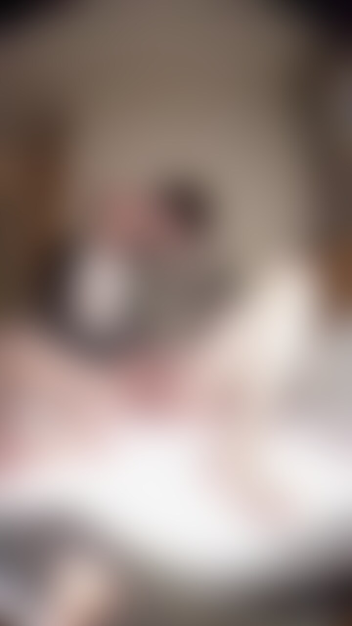 手マンでグチュグチュ掻き乱されて何時もイカされちゃいました💓
めちゃくちゃ感じちゃってます🫣🫣
卑猥な言葉を耳元で囁かれて、どんどん変態淫乱な姿をあらわにしちゃってる動画です💓💓
ぜひご堪能ください💓 (2/2)