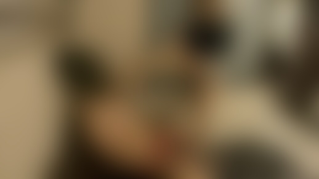 こんにちは!変態動画クリエイター(HDC)です!
もともと、性癖がドMでM活動をしておりました。変態動画クリエイターです。主にツイッターで活動しているので、よろしければご覧ください。
素人系の子が大好きで、主にナンパ・飲み屋等で一緒になれば
積極的に声をかけるように努めております。
「変態動画をクリエイトする!」をモットーにM男向けコンテンツを輩出して参ります!
今回のコンテンツですが、HDC Produce スタイル抜群ギャル レイナ様のM男ツバかけ足コキ貢ぎ○○○です!
前回も好評だったドSで美女なギャル様のご降臨です!
長い手足で抜群スタイルのギャル様にタバコを吸いながら煙をかけられ、足をイラマさせられ、足コキをされます!
美女様に完全に○○○し、弄ばれながら我慢をさせられ、なおも足で撫でられひたすら遊ばれます!
めちゃくちゃ興奮してしまいました・・・。
今回38分間の内容となります!よろしくお願い申し上げます!
お楽しみください。
★素人編集になるため、画質等が少し悪い場合御座います。鋭意、改善して参ります。
★編集技術向上のため、モザイク処理の見直しを行い制作に取り組みましたが、至らぬ点はまだあると思いますが、それでも良いという方でご購入の程、よろしくお願い申し上げます。
★モザイク処理を施しております
★転載や無断使用等はお控えください。 (2/2)