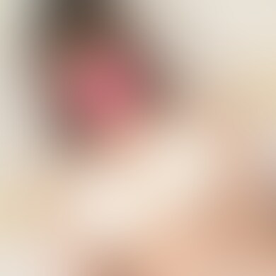 見るからにお嬢様な雰囲気満載のP女チャンです❣️
お金には困ってるようにはまったく見えませんが、話を聞くと
大学卒業後、定職に就かずプラプラとしていたところご両親と言い合いになって勢いで家を出てしまったんだそう😢
とはいえ、今まで働いた経験もないし、今月ピンチだし…
ということで流行りのP活にチャレンジしようと思い立ったんだとか😝
おぢが手取り足取り優しく教えてあげるとウットリ顔で気持ち良さそう〜に喘いでいました❤️
ご両親に見つかったらタイヘンですが、まぁ、きっとバレないでしょう😁✌️ (2/2)