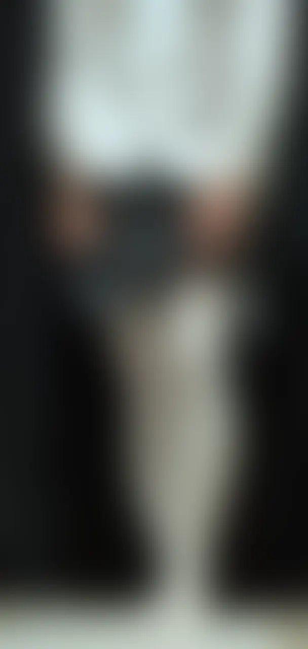 白タイツを履いた男の娘さん、おしっこを我慢していたけど大量に漏らしてしまう… sample 1
