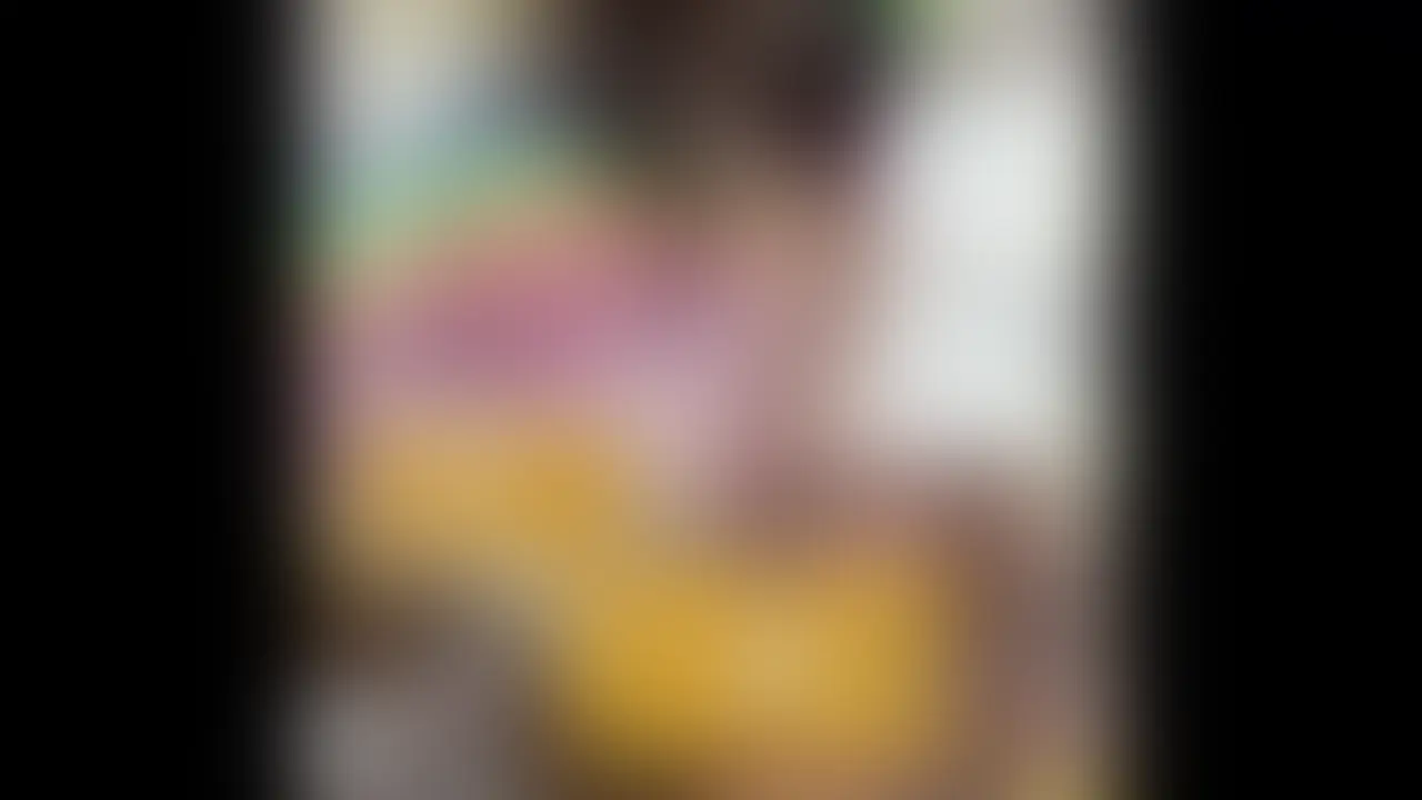 人妻みゆき(33)「妊娠した時の動画」全編です。
小作りに消極的な夫に痺れを切らして私に小作りを依頼。
初めての妊娠めざして性行為をした記録の、妊娠確定の動画になります。果たして見事に受精。旦那さんの子として産むことを報告してくれました。
全身で愛し合って子を宿そうとする彼女の反応、表情を余すことなく収めてあります。
ぜひ他人の子を孕ませる托卵行為を追体験してみてください。
2025/6/18 不倫ランキング日間1位
2025/6/19 不倫ランキング日間1位
The complete Miyuki session.
After losing patience with her passive husband, she asked me to impregnate her.
This is the definitive footage capturing her first successful pregnancy attempt—confirmed conception.
Her expressions and reactions as she gives herself fully to create life are all here.
Experience the cuckold impregnation fantasy as if it were your own. (2/2)