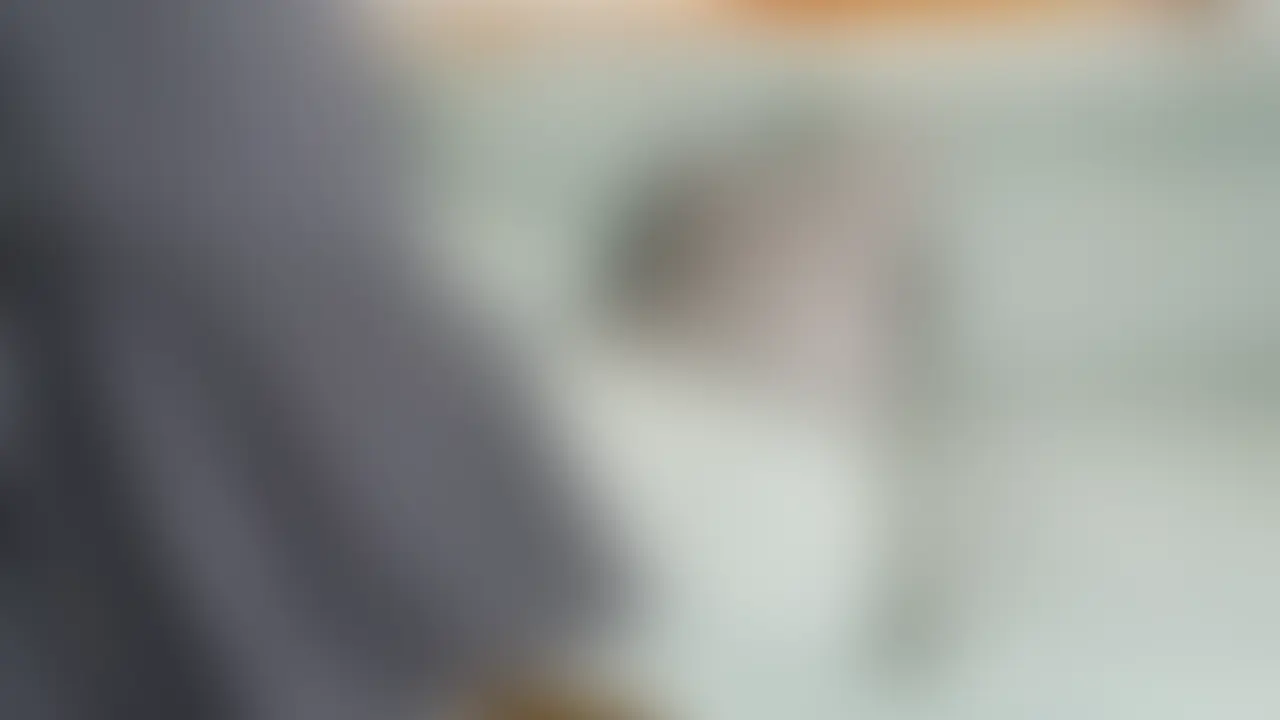 新しいおもちゃでオナニーしてたら中出しされた
ファンからおもちゃをもらったので早速おなにーを始めるぴくにゃん
おなにーでとろとろのおまんこにじゅぶじゅぶに挿入されて、意識が遠いぴくにゃんに中出ししちゃいます (2/2)