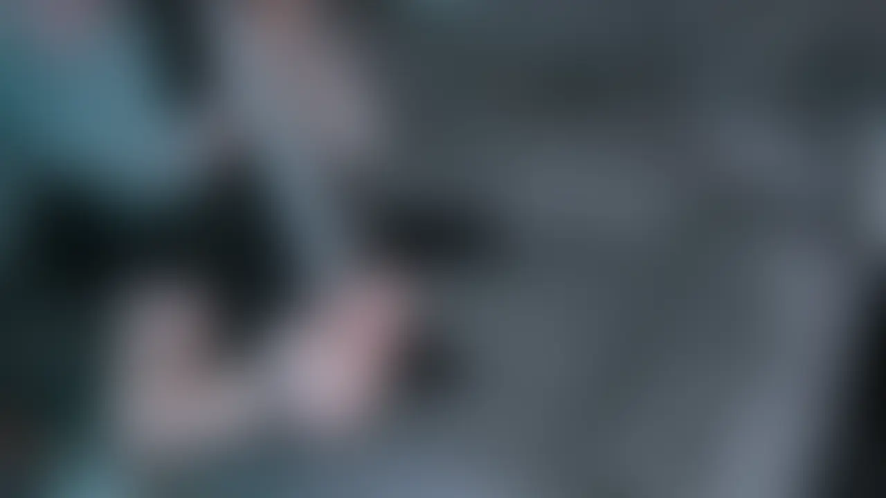 ワンホン系爆乳美女からお誘いDM来たから速攻で予定合わせて完璧な体堪能しました、、
 
 クールで超美形、おっぱいまで天然爆乳でこの子最強です。
 
 近くにいるだけでパンツどころかスカートまで濡らしちゃっててかわいかったから太いのでわからせておきました、 (2/2)