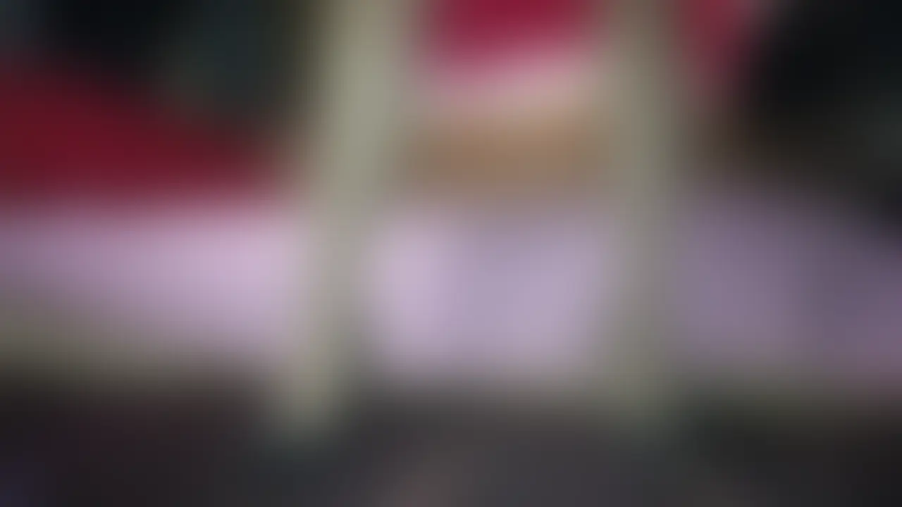 ✅【素人ハメ撮り投稿】タイトな衣装の着衣のままの淫乱行為に興奮し過ぎて喘ぎまくるセックス狂いの不倫妻❤️YURIKO
✅モデル:YURIKO
✅動画:38分30秒
若々しいピンク色の衣服にヒラヒラプリーツのミニスカート姿でやって来た他人妻さん…
自慢の美脚にはストッキングを履き色気を漂わせ…
若作りとは正反対のスケスケに食い込みが激し過ぎるパンティにゴージャスなレースのブラジャー❤️
隠れた所のオシャレも欠かせない大人女性のエロさはたまりません‼️
早くも不倫セックスがヤリたくてしょうがない感じで僕に擦り寄りボディタッチが始まり…
全身で誘惑し誘ってくる感じです💦
足元からじっくりと浮気妻のエロさを堪能しながら興奮する表情を伺います…
ミニスカを捲り上げストッキングに包まれた豊満な美尻を眺めながら既に濡れて食い込むパンティを楽しみ…
ジワジワと焦らしながら触り敏感に反応して喘ぐ様子を楽しみ一層興奮させます‼️
ストッキングにまで陰汁を染み出させる程に興奮し欲求不満だったのでしょう…
ローターの振動で感じさせると激しく高揚し即イキしそうになってしまいます…
欲しくてたまらないのかキスをしただけで息を荒げ全身震わせ感じ…
僕の身体を舐め回しながら硬くなったモノを触って感じて声を上げちゃってます…w
よだれを垂らしながらのフェラは自ら喉奥まで咥え込み苦しさと快楽を味わい興奮する姿は淫乱妻そのもの‼️
ベチョベチョに陰汁まみれのパックリ開いた膣穴へバックから一気に挿入‼️
全身痙攣させながら挿入感で感じ上がる様子はたまりません…
激しくピストンしながら膣奥へ刺激を与えると激しい喘ぎ声を響かせながら果ててしまい…
感じ過ぎてヘロヘロ状態でも自ら腰振りもっと激しく感じさせて欲しそうにねだる様子はセックス狂いそのもので…
ねっとりと絡む濃厚な陰汁が分泌する姿は最高❤️
全身ビクビクで小刻みな痙攣が止まらなくなってもまだまだ感じようとする姿はいつ見てもたまりません‼️
最後はぶっかけ顔射で精液を味わって頂きました❤️
セックス好きで淫乱な不倫にハマる他人妻をお楽しみ下さい❤️ (2/2)