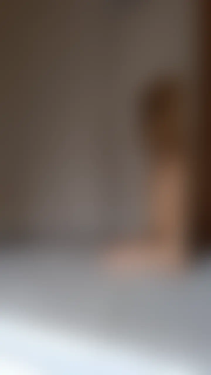 極太ち◯ぽ外国人の性処理穴になった細身M女❤️紙袋被せてファック😈 (2/2)