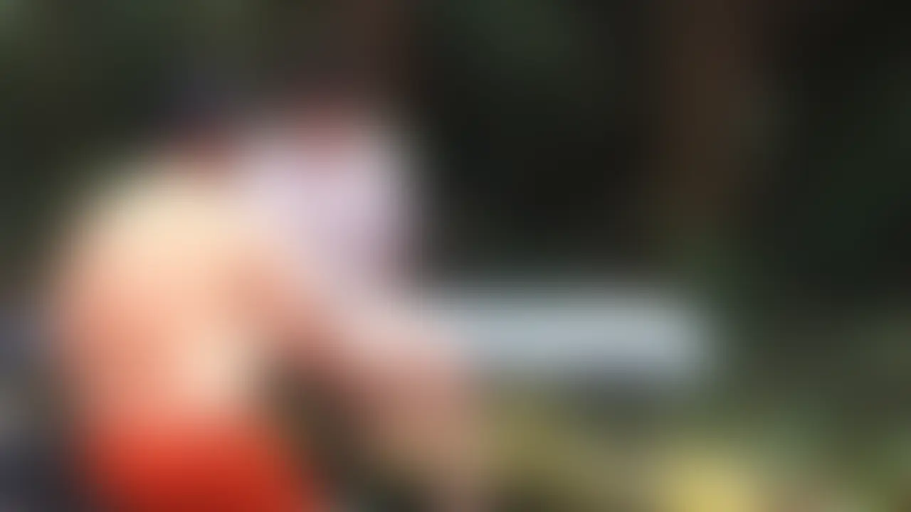 久しぶりの野外プレイその1
プライベートサイトではあるが、近くには道があり
時折車の音が❤️妻は時々周りを気にする素振りもあるが
◯ンコはグショグショで声を押し殺すのに必死❤️
私はその妻を見てフル勃起!
ちょっと変態な性癖を再認識❤️
感じでは妻を他の人に見せる事を想像するだけで
股間を熱くしてます。
そろそろ我慢できないので、SMホテルの外から見える場所で妻を晒したいと思います❤️ (2/2)