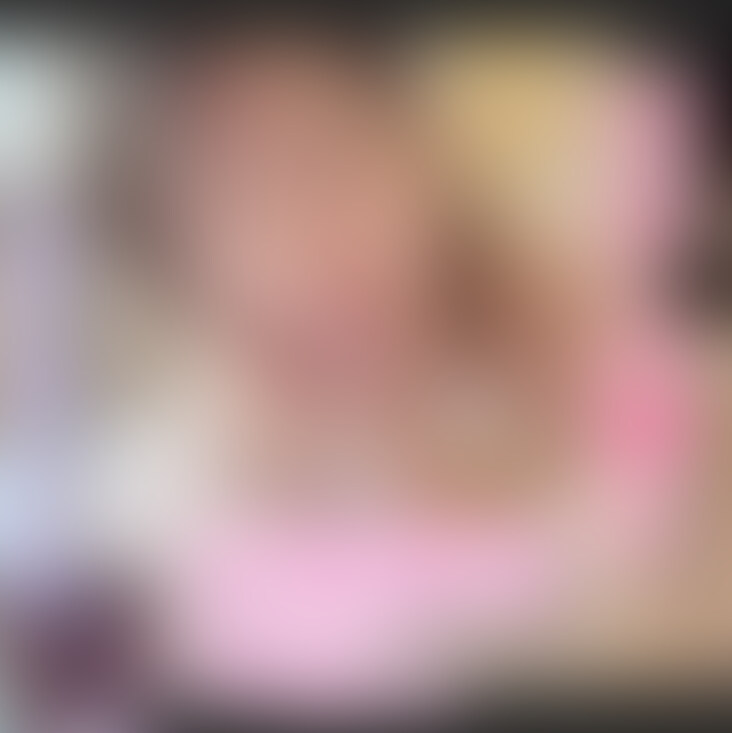 今回はガチ人妻のゆいちゃん
●供を保●園に預けてる間に密会😌
今回も10日間溜めたものをぶちまけるという妊娠覚悟の大量中出し
私も射精時に体全体をビクつかせてるのも見所です😊
この後膣内に精子が入ったまま迎えに行ってました😌 (2/2)