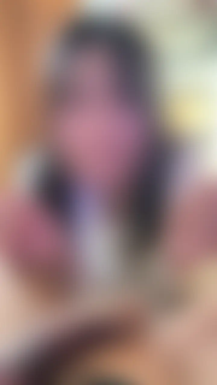 【友達の彼女を寝取ったNTR！さら(23)】
主観カメラ

りょうです
元アイドルグループの誰かです

自分で言うのもおこがましいですが女性からはイケメンと言われ
大体はじめましてでも9割の確率でお持ち帰れます

今回は友達(あき)の彼女を寝取ってしまいました
なので申し訳ないんですが顔にモザイクがあります

友達のあきの彼女のさらから連絡あって「友達と遊んでたら終電のがしたから家に行っていい？」と言われたのでOKを出した

前々からさらのことはかわいいなと思ってたけど友達のあきに悪いから手は出さないでいた

相談を受けてあきの事で悩んでるさらを見てたら可愛すぎてキスをした。「あきに悪いからだめだよ」と言いながら抵抗は薄い

そのまま昔からずっと想ってた念願のさらを抱いた
さらはめちゃくちゃエロかった
しかも裸にしたら超スレンダーボディで気持ち良すぎた・・・

あき・・・ごめん・・・

タグ
素人　個人撮影　巨乳　変態　ハメ撮り　美乳　美女　乳首
お尻　フェラ　手コキ　中出し　騎乗位　生ハメ　顔出し
パンチラ　NTR　ギャル　下着　ミニスカ (2/2)