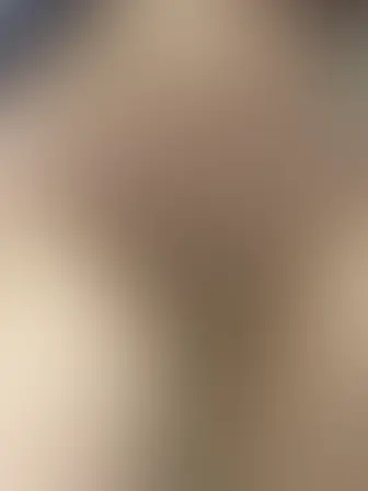 ぽぽぽ🌼(🥰女子大生の下着姿🥰)「ぽぽぽの今日のパンツです🥰🥰 薄いピンクのパンツです😅😅 クロッチ汚れはプラン加入で見れますよ🥰」の投稿サムネイル