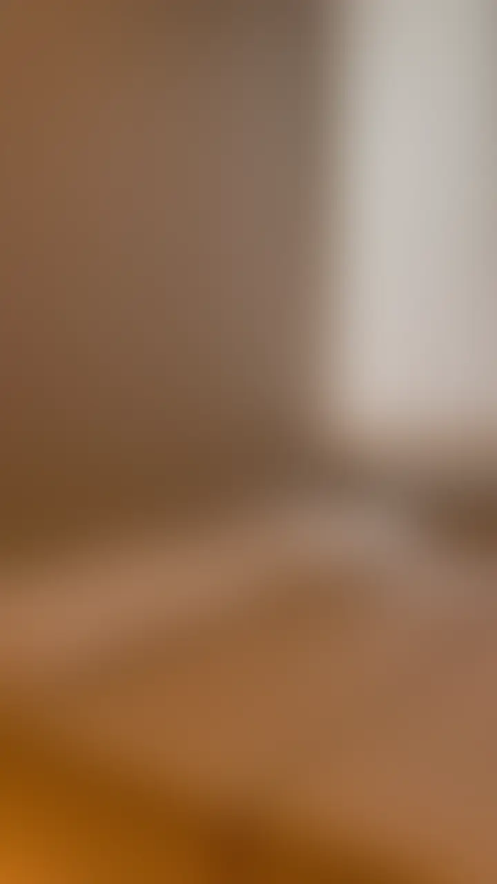 ベッドの上でリラックス😌 sample 1