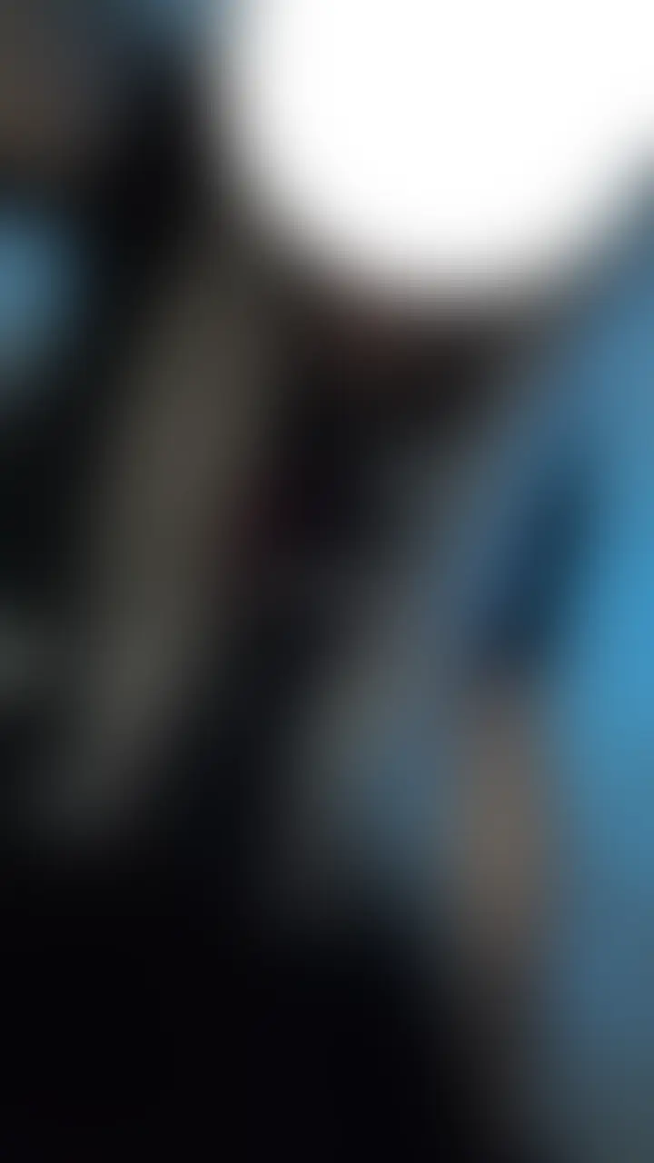 『女装男子が白髪ツインテール姿でピースしながらぶっかけお射精🍼💕』 sample 1