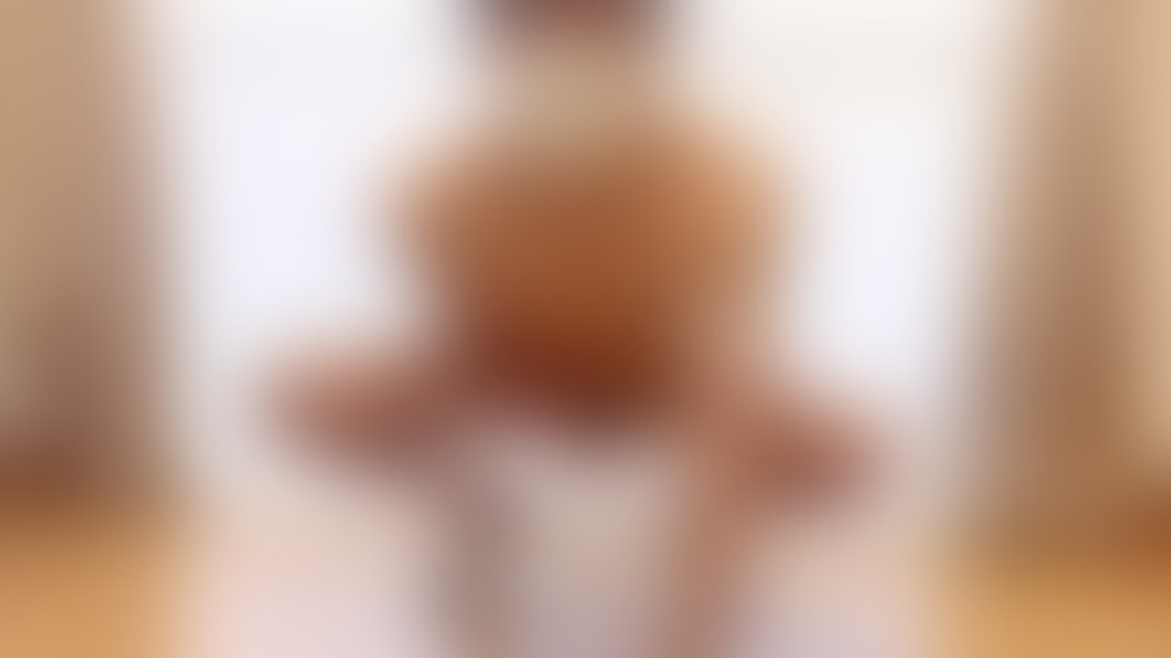 【素人/ 既婚】間抜けな格好でオナニーしたら興奮してドピュドピュ大量射精 sample 1