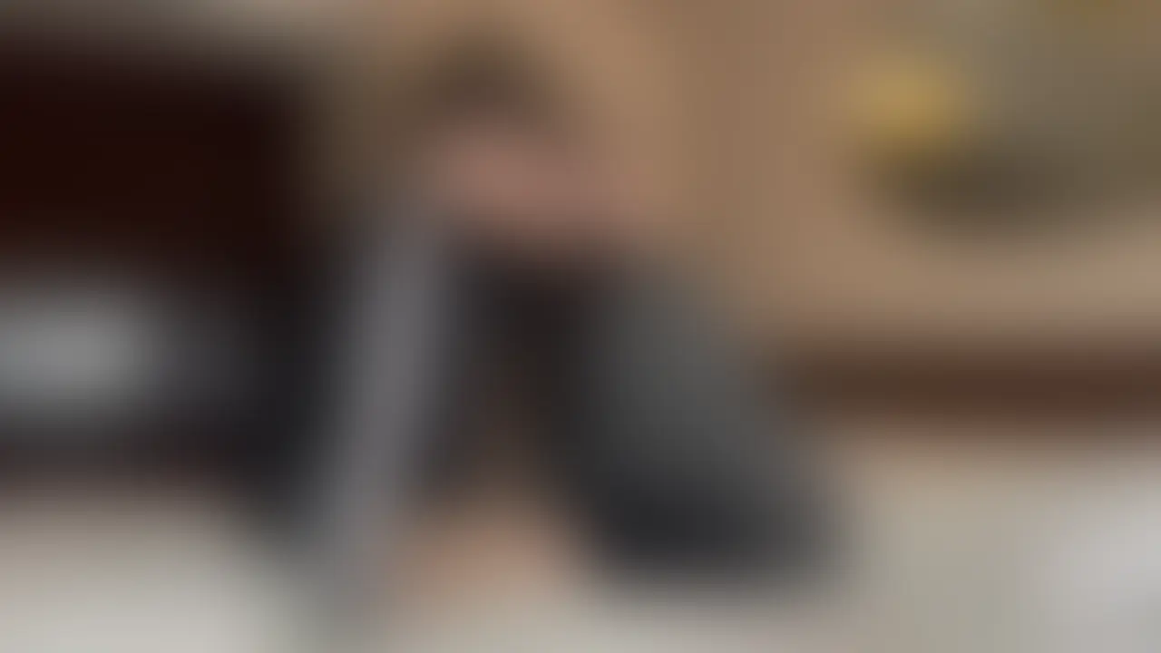 彼氏とはできない下品交尾するために遊びにきてくれる年下ギャルちゃん
見た目は強強なお顔してるのにセックスになるとオホ声漏らして爆イキするのエロすぎるんですよね。徐々に服を脱がすところから始まるんですがめちゃくちゃギャルな下着付けてるのも推せるのでそこも楽しんでいただけると嬉しいです^^ (2/2)