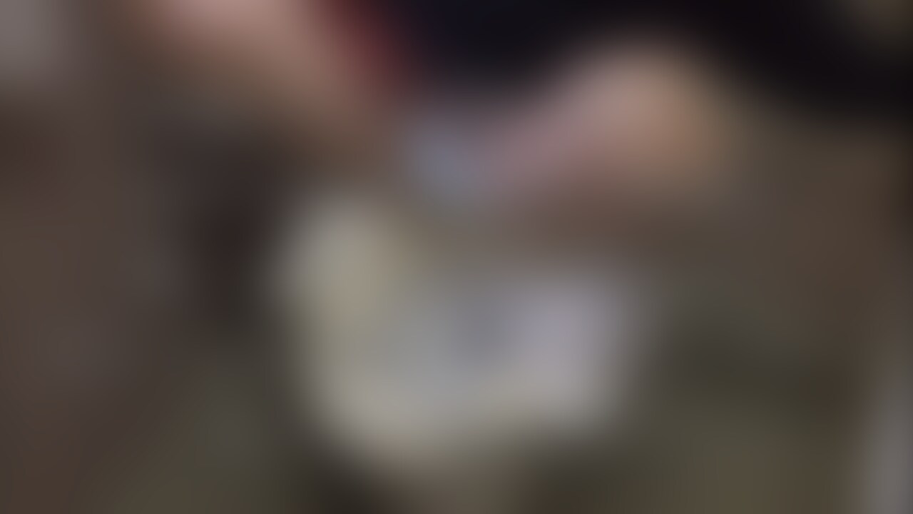 人妻さん(28)の方とご一緒してきました。
単品販売になります。
お会いして間もなく多目的トイレに入った僕たち。
早速パンティ観察するのですが、
なんか、
観察してると
あ、染みが…💦
染みがどんどん広がっていくので 試しにパンティ脱がせてみると、、、
エッチなお汁がタラーっと糸引いてます…✨
既におまんこはぐちょぐちょだったのですね💦
既にお漏らししたみたいになってますが笑
グショグショパンティ再び履かせて おしっこお漏らししてもらいました。
パンティはおしっことエッチなお汁で すごい状態になってます。
ヌルヌルのおしっこです!
おしっこ出した後も おまんこからは糸引いちゃってます😇 こんなん我慢できんだろ。笑
とっても濡れやすい人妻さんと楽しいひと時でした! またお会いできたら嬉しいな(^^)
パンティ好きに捧げますッ! (2/2)