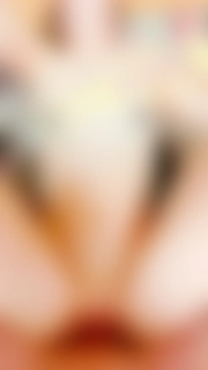 空 乳首に玩具をつけながら奥を突かれてご満悦😍
バックからもいじられて安定の潮吹き🐳
最後はお口で受け止めてます💦
変態具合が凝縮された動画😆 (2/2)