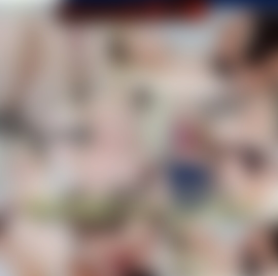【アナル丸見え版🍑】(半中半外♥️たっぷり21分)愛を知らないゴス○リ少女に愛情みるくでわからせまくり! お腹にも膣中にもビューッ!
いつも投稿にいいね!ありがとうございます✨
すごく嬉しくて元気をいただいてます\(*ˊᗜˋ*)/♡
ゴス○リ少女半外半中出しハメ商品21分(*/ω\*)♥️
さらにえっちな【アナル丸見え版🍑】です
今回は、半中半外フィニッシュです
お腹に出したあと、またいっぱいハメられて、膣中にもいっぱい白いの出されちゃいます💦
事後のおま○こ観察は、
おま○こからとろっと白濁精子が流れ落ちる様子と、アナルのヒクヒクが同時に見れてしまってとってもえっちです///
【内容】
正常位(体のラインや押さえつけて挿入されてる感がえっちな斜め上固定アングル)
(結合部や抜きさし、お腹にぶっかけでる瞬間が丸見えの真上アングル)
事後精子トローリおま○こ観察の主観撮り
精子流れ落ちる様子や、おま○こダブルピースがえっち///
とっても見ごたえ&見所あって
豪華で贅沢な動画です!
ゆっくり、じっくり楽しんでいただけたらとっても嬉しいです!
一生懸命作りました!楽しんでもらえたら嬉しいです(*/ω\*)
濃厚な愛情精子、りかの内側にも外側にも注いでわからせてください✨ (2/2)