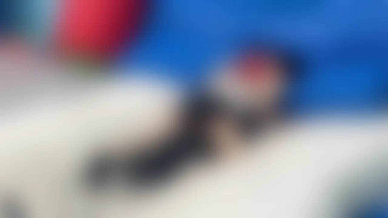 【大学1年生りす君と制服ユニえっち。たっぷりフェラにオナホで扱いたら精子でぐちょぐちょに..!?】 sample 1