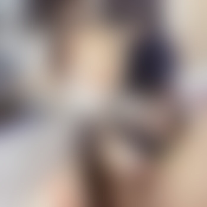 ↑［いいね♡］お願いします🥺❣️


こんばんは🐶♡
今週の新作動画アップです！

今回はキッチンで…💗
火が暑かったのでちょっと薄着です！笑

立ったままクンニされたの初めてなんだけど、
気持ちくて足がガクガクしちゃって立ってるの大変だった🥺

そしてぺろぺろフェラ〜
いつもと違う場所ですると新鮮でいいね🤤♡

まおくんの、相変わらず勢いがすごいっ笑
顔とか髪の毛とかいろんなとこにぶっかけられちゃいました💗💦

まおくんの精液も、カレーも、
とっても美味しくて大満足でした〜☺️🌸


今週も見てくださってありがとうございます🐶！ 
［いいね♡］とコメントお待ちしてます🙌


【この動画の顔出しバージョンはこちら💘↓】
https://myfans.jp/posts/a15c3169-e98f-41cb-aeda-27acd13a063b?utm_medium=referral&utm_source=share&utm_campaign=post_share (2/2)