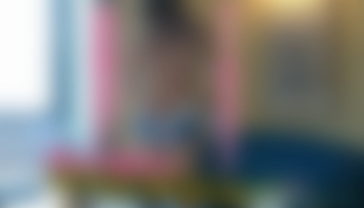 僕の動画でおなじみの白ギャルちゃん
素晴らしいオッパイが魅力的でその虜になったファンも多いはず
今回はそのオッパイを主眼で撮影
まず全裸で登場した白ギャルちゃんは僕が渡したエロパンツと星条旗ビキニに着替え!
その様子をジックリ撮影しながら僕が白ギャルちゃんに密着し変態的なセクハラをしながらの撮影!
白ギャルちゃん凄く気持悪そうにしてます
そしてベットに移動し白ギャルちゃんを愛撫し星条旗ビキニを脱がしその素晴らしいオッパイが再度露わに!
その美乳を愛撫したり舐めたり最高なセクハラにも耐える白ギャルちゃん
カチカチに勃起した僕はその白ギャルちゃんのヌルヌルのオマンコに挿入~
白ギャルちゃんの形良いオッパイがプルン♪プルン♪揺れる様子をバッチリ撮影!
今回の動画はそのオッパイを主眼に撮影しておりますのでオッパイマニアの方には超お勧めな動画になっております (2/2)
