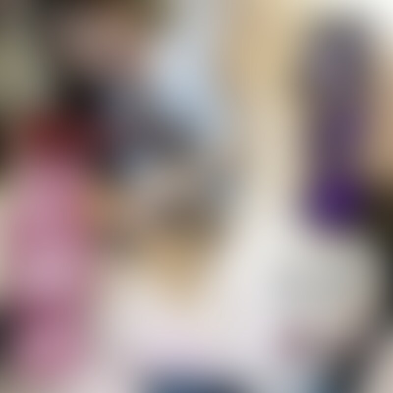 【サンプル❤️】➡️ https://myfans.jp/posts/6e0d2807-2ce3-4e74-a04b-1bc1d235b592
足コキ、足舐め、足フェチセット♡

お○○○さんの足で可愛がられるのはお好き？
まずは、足指を全部舐めて、私に忠誠を示してね？
汗やホコリの絡まる足を、口に突っ込まれ大切なところを踏まれ、擦られ、ブルブル震わせられるM男……。
ここまで尊厳を踏み躙られて興奮しちゃうなんて、救えない変態だね。
「……っっ////」
蔑まれ、激しくアソコをしごかれて興奮MAX、気づくと大量にザーメンを発射っっ……！！
粗相をしてしまった気まずさから、恐る恐るえりこ様の顔色を伺うと……
「自分で出したものは、自分で舐めようねぇ？♡」
そう言って白く染まった足指を、僕の顔の前に……
あぁ、この人はどこまでボクを貶めれば、気が済むのだろうか……。

＋＋＋【セット内容】＋＋＋
① M男を電気あんまと足コキ！レオタード痴女にチンポを足で弄ばれてイっちゃいな？？
(07:59)
② ○○○束したM男くんに、足指しゃぶらせながら足コキしてみた！これで興奮できるのってかなりキモいねw 
(13:45)
③ M男を臭い足で足コキ！足裏汗はお前の舌に全部舐め取ってもらうよ。
(12:31)
　
計約35分
＋＋＋【注意】＋＋＋
動画は、他のプランや、他の単品販売と内容が被っている事があります。
ご購入前に「セット内容」をご確認ください。 (2/2)