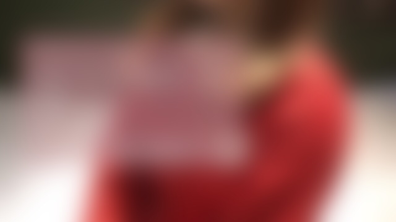精子提供サイト「精子コネクト」にてご連絡いただいたゆりのさんにご協力いただき、精子提供の様子を撮影させていただきました。

ゆりのさん夫婦が精子提供に頼るようになった理由は、旦那さん側の男性不妊が主な理由だそうです。
実際のインタビューについては、サンプルやYouTubeでも載せておりますのでまずはじめにご覧ください。

ゆりのさんは既に4回ほどタイミングを取り、精子提供を継続しております。

妊娠成功まで、引き続き定期的に精子を入れていく予定です。

まずは今回の精子を入れる瞬間をご覧ください。

なかなか一度では授かれないので、私とゆりのさん夫婦の継続した協力が不可欠だと思っています。

今後もリアルをお届けします。

YouTubeでも精子提供について情報発信をしておりますので、そちらもぜひチェックしてください。

なつめ (2/2)