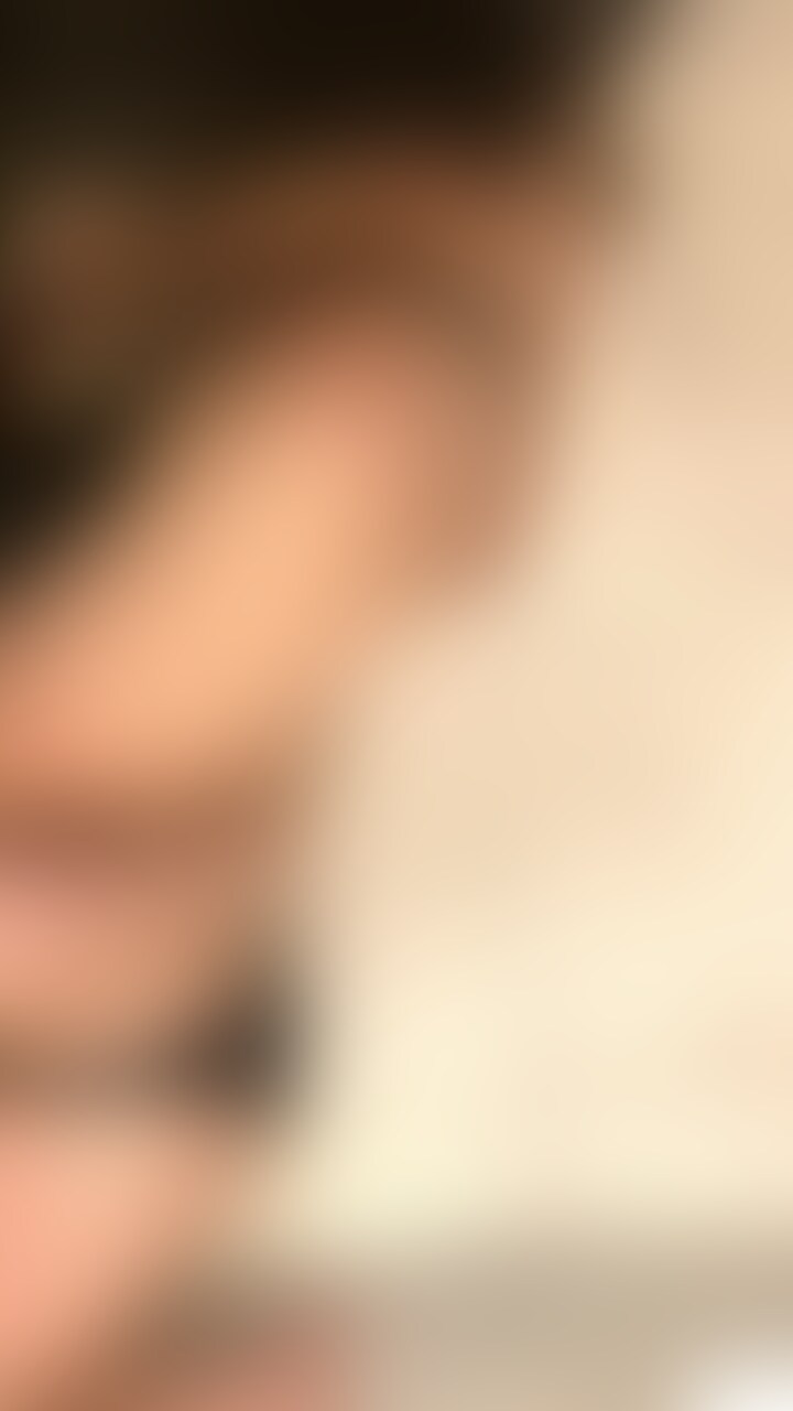 【48:40】全身敏感で美肌美乳OL美女(密会1回目)👩🏻②
⚠️顔アイマスクのみ

イチャ甘〜3回戦まとめ＜縦動画Ver.＞📲

1年前からヨッシーの垢を見ててくれて、上京に合わせて密会依頼くれた素敵美女💗

スタイルよくて美肌Cカップ美乳💡そんな子が中イキして気持ちよくなりたくてヨッシー頼ってくれました🤲

初密会だったのに、手とおチンで合計100回以上の痙攣中イキ、さらに脳イキも経験して、見事2冠達成した逸材❤️

縦動画では、イッた後の痙攣がリアルに分かります👀
しかも、VIPプランでは顔アイマスクのみなので、感じてる雰囲気が凄く伝わります💡

痙攣同時イキや連続中イキ100回は本当にエロの才能ある一部の人しかできないくらいレアな現象💥

そんなシコさをVIPプランの皆さんには特別に縦動画Ver.のフル尺でお届け🎞

初めてエッチで絶頂を味わう美しい姿をご堪能ください！

VIPプランはバックナンバー制度を設けていない為、どのタイミングでご入会いただいても過去アップした動画全てをご覧いただけます🙇‍♂️

==============
【1回目の密会】
==============

◾️動画①（55:25）
↓↓↓
https://myfans.jp/posts/b6245775-9cc0-4722-8869-6f7892391f1f
◾️動画②（48:40）
↓↓↓
https://myfans.jp/posts/858b3e5d-694f-4e6e-8b01-96d78340cb48

==============
【2回目の密会】
==============

◾️動画①（55:24）
↓↓↓
https://myfans.jp/posts/b20764be-a4f8-4abd-819f-1a5d8c66cd7c
◾️動画②（1:04:11）
↓↓↓
https://myfans.jp/posts/6151b9c3-8851-4332-9e30-44ef0c88ea5d

=============
【3回目の密会】
==============

◾️動画①（01:13:18）
↓↓↓
https://myfans.jp/posts/422759e7-c83e-4c26-9cac-8a84d8c62770
◾️動画②（32:43）
↓↓↓
https://myfans.jp/posts/29c92d1f-00c7-4df1-84d5-48412feace09 

==============
【4回目の密会】
==============

◾️動画①（46:19）
↓↓↓
https://myfans.jp/posts/3690c671-4592-44d1-b83e-74e996a1afcb

==============
🎥動画目次
==============

[0:01]〜
イチャ甘

[5:42]〜
乳首責め

[7:31]〜
手シチュエーションプレイとアイマスク、下着にローター仕込みソフトSM

[13:02]〜
クンニ

[17:55]〜
手マン中イキ開発

[36:17]〜
挿入

[42:17]〜
松葉崩し

[45:01]〜
側位

女性からは撮影、掲載の許諾を得ており、成人であることを確認しています (2/2)