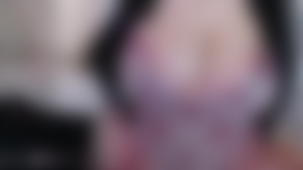 乳首丸出しディルドあそび (2/2)