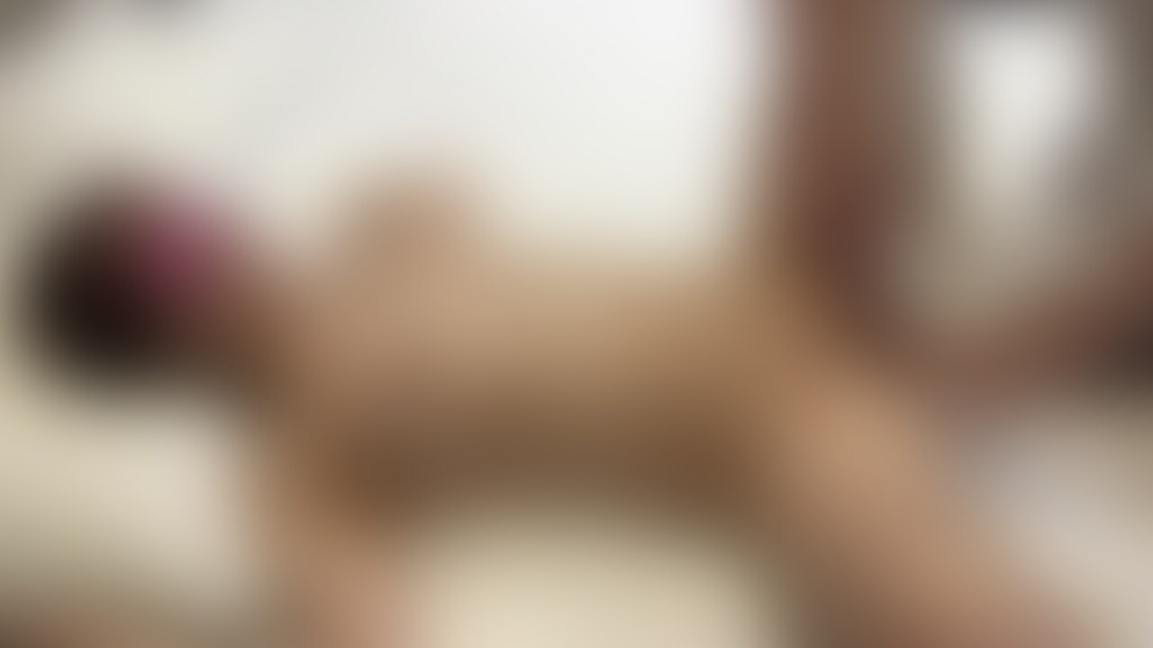 女子大生「みうちゃん（19才）」を目隠し○○○
女子大生の身体に思う存分しゃぶりつく！！
今回の動画は
女子大生「みうちゃん（19才）目隠し○○○②
です
💖いいね！ボタンとフォローをお願いします！💖

------------------------
内容の説明
------------------------

■女子大生「みうちゃん（19才）目隠し○○○①

Ｍ字で98させた状態で女子大生の幼い乳にたっぷりしゃぶりつく！
感じちゃったみうちゃんもおまんこひくひくさせながらやらしくベロチューしてくれます❤

■女子大生「みうちゃん（19才）目隠し○○○②

みうちゃんをベットに寝かせておっぱいとおまんこにたっぷりしゃぶりつく！
女子大生の身体をたっぷりしゃぶりつくしたら今度は手マンで連続潮吹き！！
何回もイった後のおまんこを指で優しくクリクリいじったら指の動きに合わせてみうちゃんの身体もビクンっ❤ビクンっ❤

■女子大生「みうちゃん（19才）目隠し○○○③

散々イカった後はちんぽをたっぷり生フェラ❤
みうちゃんもだいぶ興奮してるから奥までしっかりじゅぽじゅぽくわえてくれます！
最後は足を広げ自分でちんぽにまたがりゆっくり騎乗位堪能❤
生ちんぽをゆっくり奥まで楽しむみうちゃん❤

■女子大生「みうちゃん（19才）目隠し○○○④

たっぷり騎乗位を楽しんだら次は正常位
イキまくった後のぐちゅぐちゅおまんこに容赦なく生ちんぽをぶち込みます
「早くぅ～❤」と生ちんぽを欲しがるみうちゃんはちんぽをシコシコしたら自分で生ちんこを挿入してしまいます❤

■女子大生「みうちゃん（19才）目隠し○○○⑤

生ちんぽで何度もイキまくるみうちゃん❤
思う存分バコバコしたら最後は容赦なくたっぷり中出し！！
みうちゃんは中出し中も感じちゃって身体がビクンっ❤ビクンっ❤ビクンっ❤

■女子大生「みうちゃん（19才）目隠し○○○⑥

ベットでたくさんイっちゃったみうちゃん❤
エッチが済んでシャワー浴びる前
自分からちんぽをシコシコしだして欲しがるみうちゃんに脱衣所でもう一発中出し！！！ (2/2)