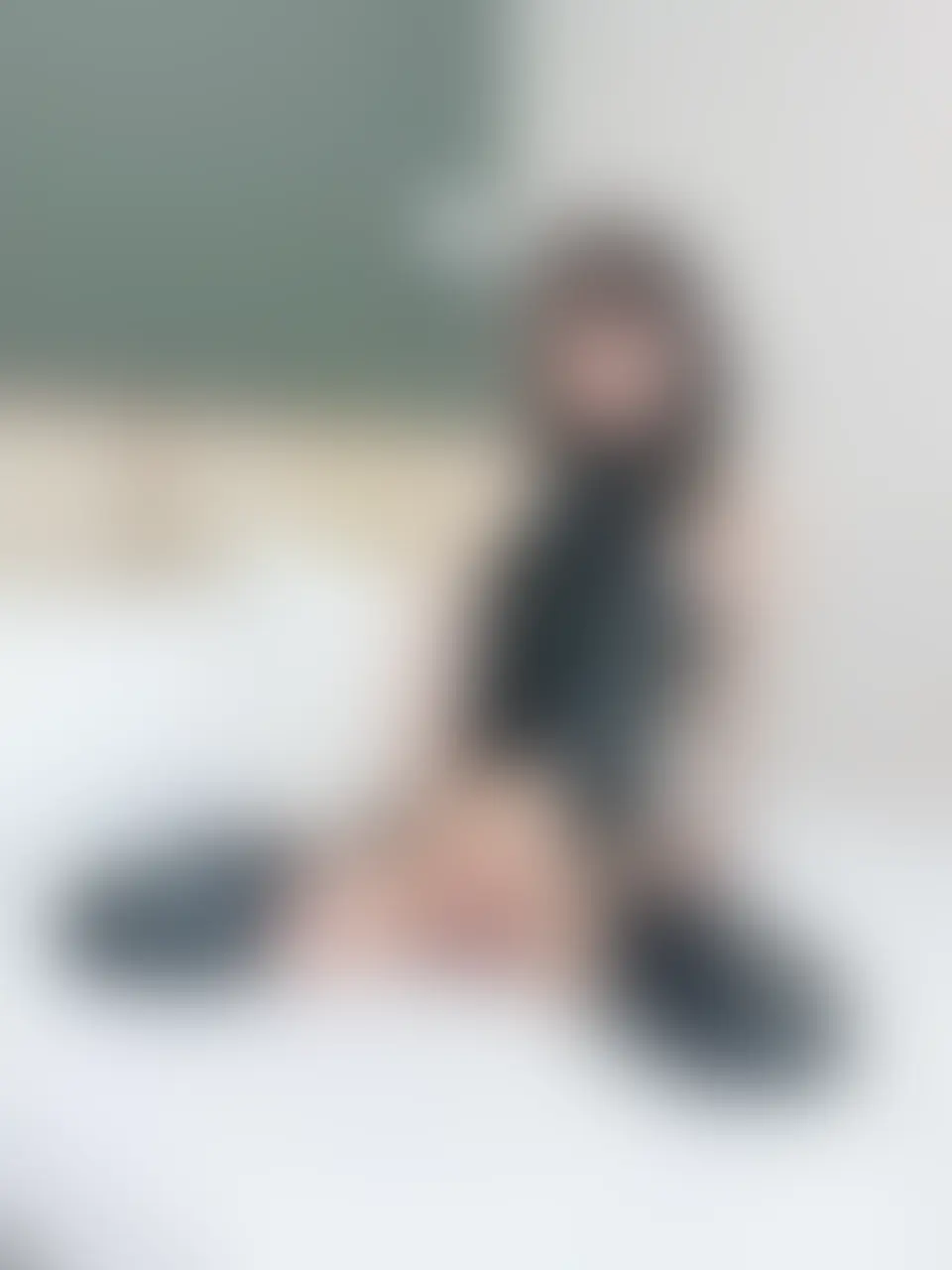 黒ラバースーツで...オナニー気持ちいいです🥰 sample 1
