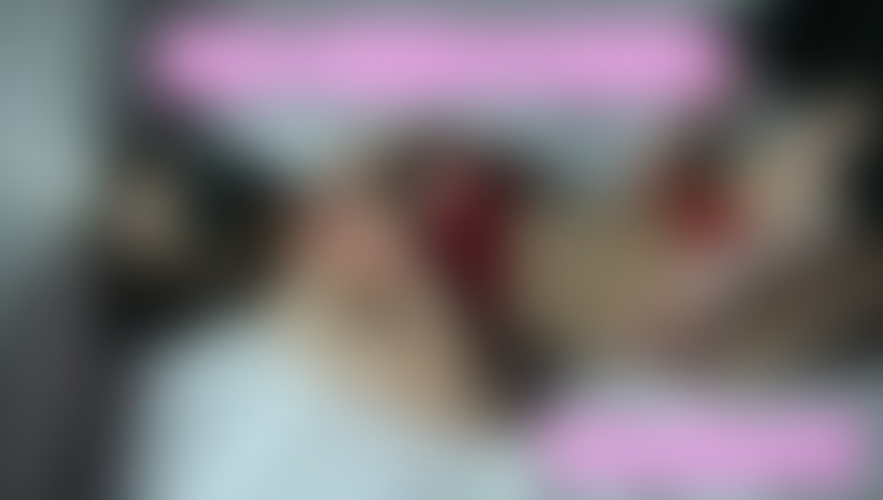 腹筋美女のお腹をマッサージ② (2/2)
