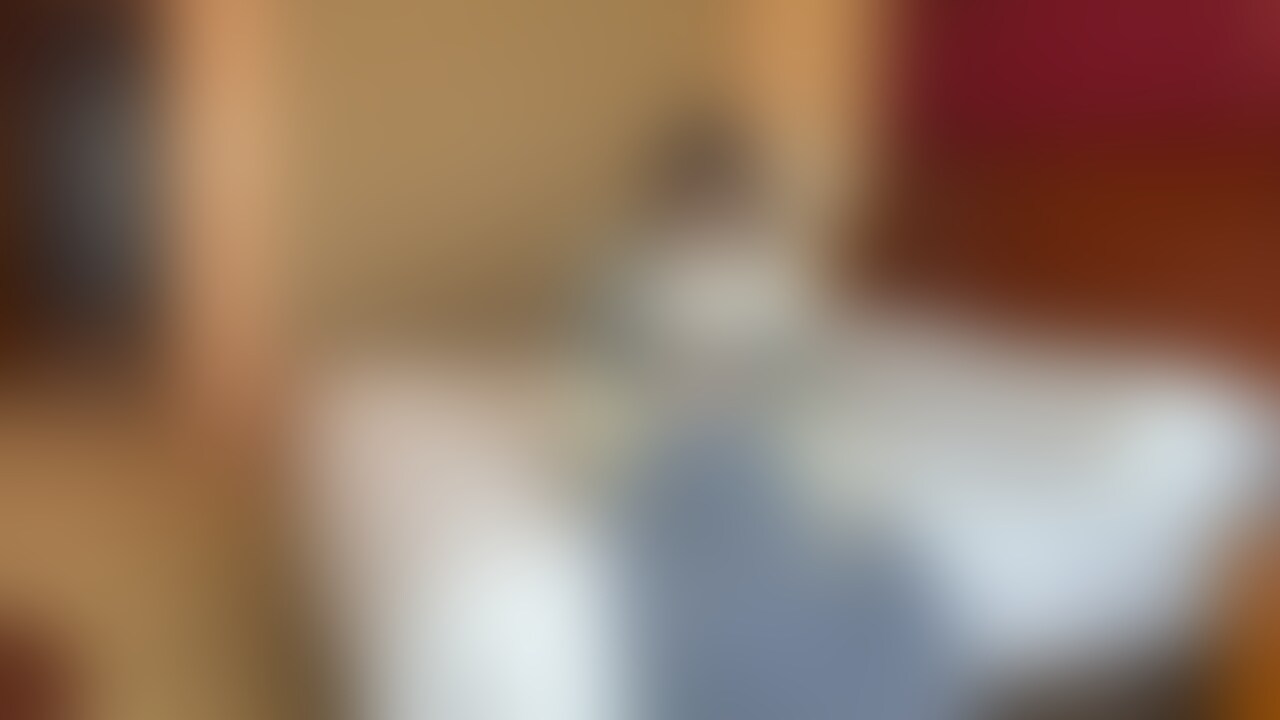 今回は感度ビンビンな美女OLさんです!!
ホテルの部屋で集合するも、「こういうところ初めてです…」とオドオドしている様子。
撮影されることにも慣れてなさそうで、ウブな感じが最高じゃん!?
全然Hとかしなさそうだけど、その実は欲求不満な変態ちゃん!!
いつもはオナニーで我慢しているとか…ためしに乳首を触るとメチャクチャ感じてくれました。
そのあと、フェラしてもらいましたが、「1年半ぶり…」と嬉しそうに舐めるKちゃん。
ボルテージ上がりまくりでそのままクンニからのハメハメ。
探り探りのSEXでも膣内気持ち良すぎて勝手に中で発射!!
もちろんそれで終わらず風呂入ってからの二回戦へ突入!!
口が半開きになるほど、感じまくってくれる姿に興奮しすぎてピストン止まりませんでした(笑)
※※※※※※※※※※※※※※※※※※※※※※※※※※※※※※※※※※※※※※※
※この作品に関わる全ての登場人物の年齢は○○○以上です。身分証にて確認済み。
※本人の同意の上で、撮影しております。
※第三者への送信・転載・転売・二次使用等厳禁です。 この動画を他サイト・配信者で見かけたら場合はご連絡をお願いします。
※日本国内法を遵守し、法律及び条令に反する行為は一切行っておりません。
※※※※※※※※※※※※※※※※※※※※※※※※※※※※※※※※※※※※※※※ (2/2)