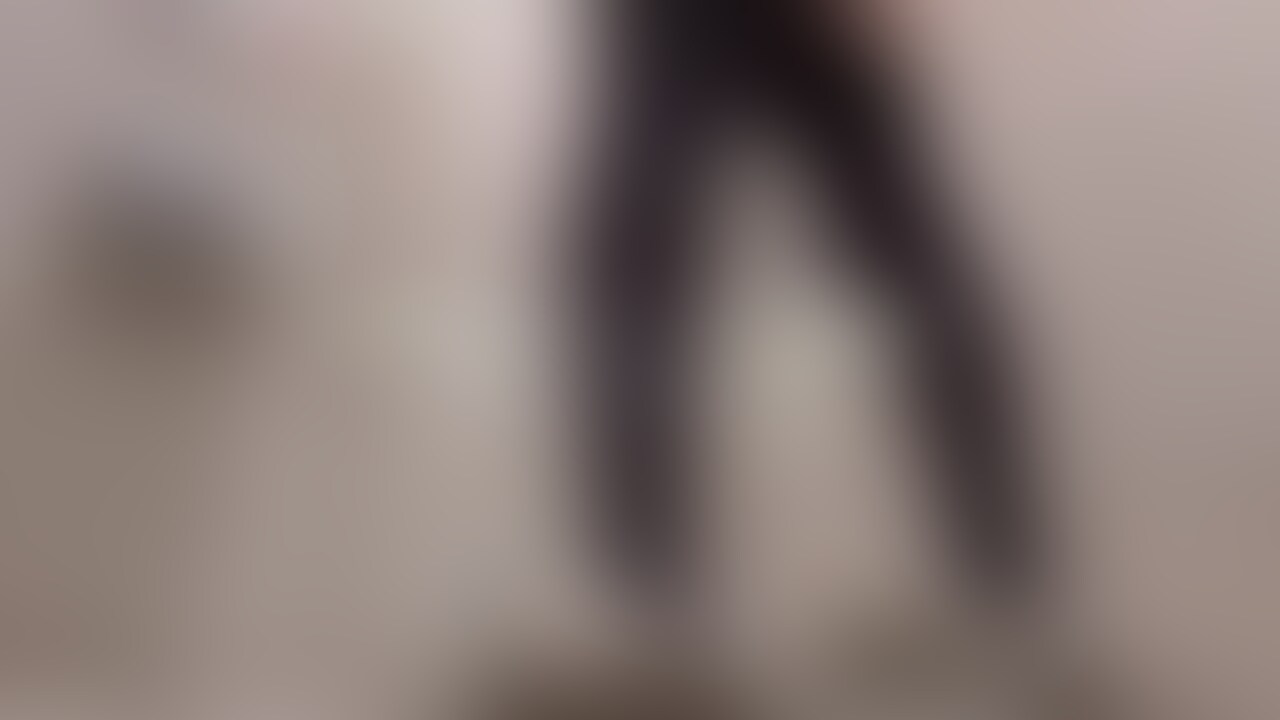 和式トイレでオナニー/おしっこ我慢してたから大量に出ちゃった/アナルに指入れしたらハプニング…/愛液?拭かずにパンツはいてるし
アナルに指入れをしたら汚いのが付いてしまって、そこの部分だけカットしてあります💦(汚い系がこちらのサイトは投稿できないため)
もし見たいという方がいらっしゃいましたら、また違う形で投稿できたらなと思います🙏 (2/2)