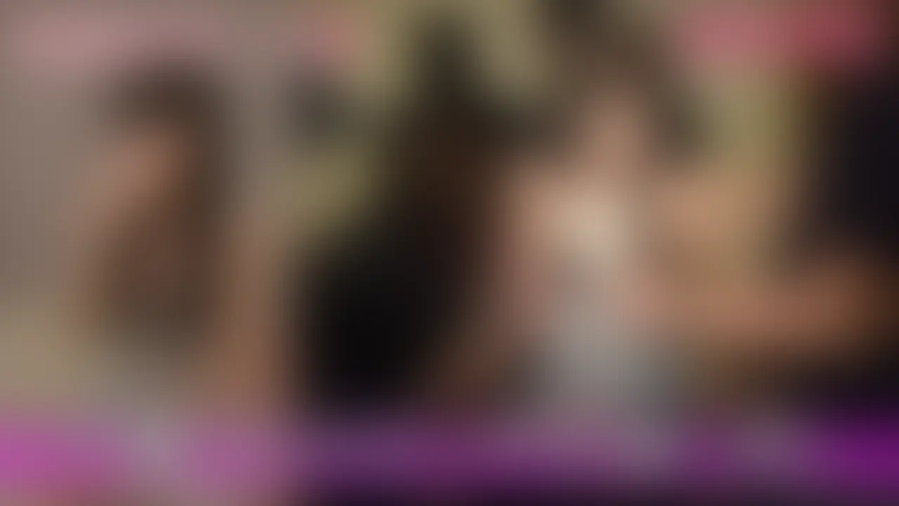エッチな体験に興味があって参加応募してくれました。♀えりかさん(人妻)です。遠方からの参加で泊りできてくれていまして、こんな体験をしているのは旦那様にはもちろん内緒です。大勢の男性にオ〇ンコされて・・・。今回で3回目の秘密体験をしました。次々の男性にセックスされていくリアルな姿を見てください。 (2/2)