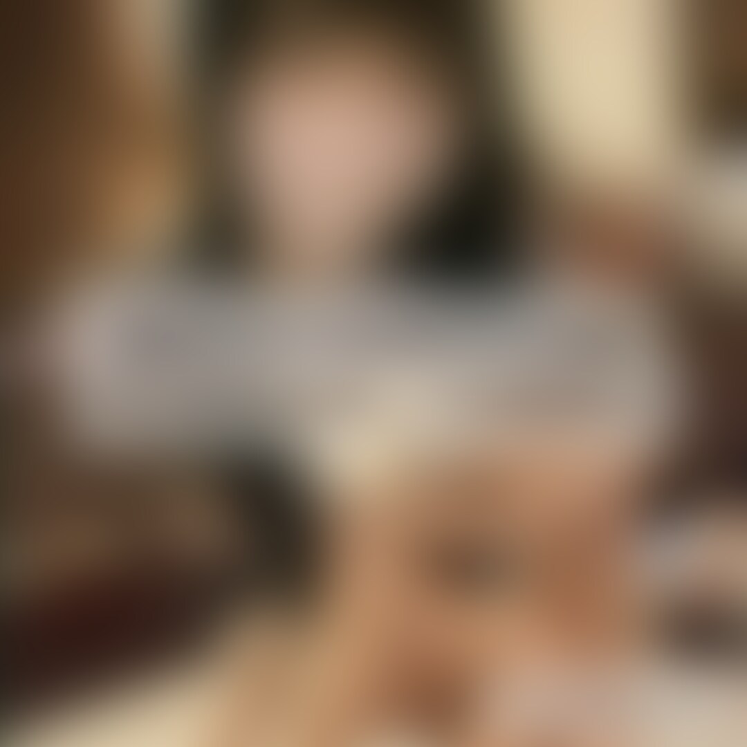毎月動画を載せている変態マゾJDサキちゃん。今回からマスク顔出しでもハメ撮りを晒していきます!
無料で見せられる範囲は雰囲気が分かる程度ですが、正直に言ってマジで可愛いです。今まで裏アカで出会ったこの中でもトップ3に入るレベルですし、個人的にはそこらのアイドルより全然可愛いんじゃないかなと思ってます
スマホのインカメでの撮影&撮影者(私)の実力不足ゆえ、まだ実物の可愛さの半分も引き出せていないのが残念なところ……。需要があれば将来的に、GoProなどを用いて主観カメラでのハメ撮りもしたいなと考えております(´ω`)
情けないアヘ顔を色々な人に見られながらオカズにされる事を想像して発情する変態マゾなので、たっぷりオカズにして楽しんで下さいね🥰
需要があれば、今後はサキちゃんの自撮りやオフショットなど、マスク顔出しの写真・動画を掲載するプランを作成しようと思います。是非ご意見・ご感想を頂けると嬉しいです (2/2)