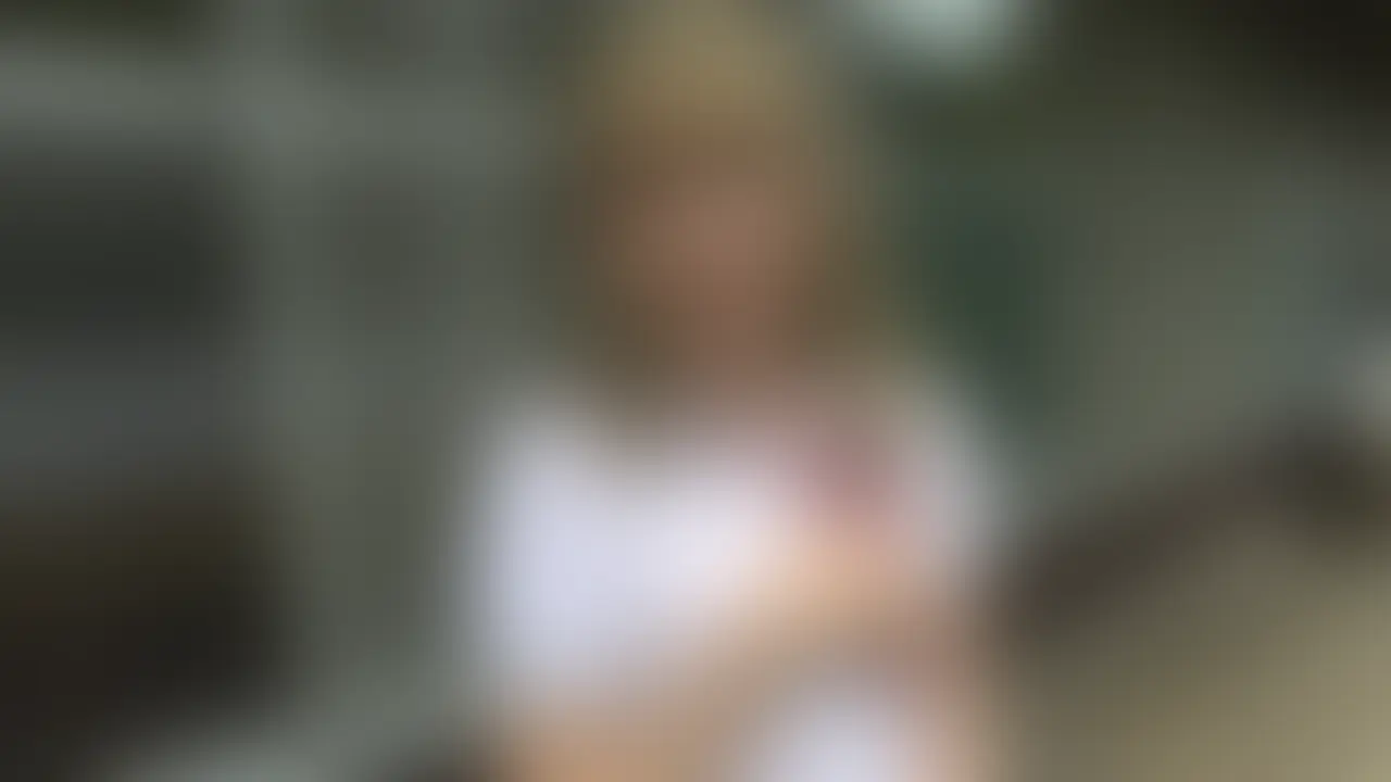 え?こんなところで? と言いながらしっかりオナっちゃうエロいギャル
素人/個人撮影/ハメ撮り/ギャル/オナニー/お尻 (2/2)