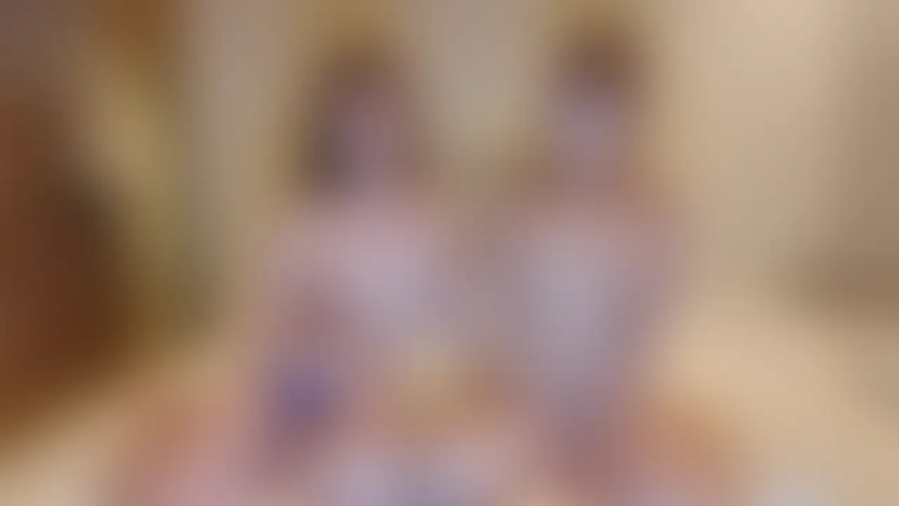 ゆん・みくコンビのレズおなら編のPart3。
遂に全裸での直おなら嗅ぎ合いプレイに発展します!。
全てがハイレベルなこの2人のおなら…。最強すぎます。
おそらくおならフェチであればこの2人に挟まれて嗅ぎたいところですよね… (2/2)