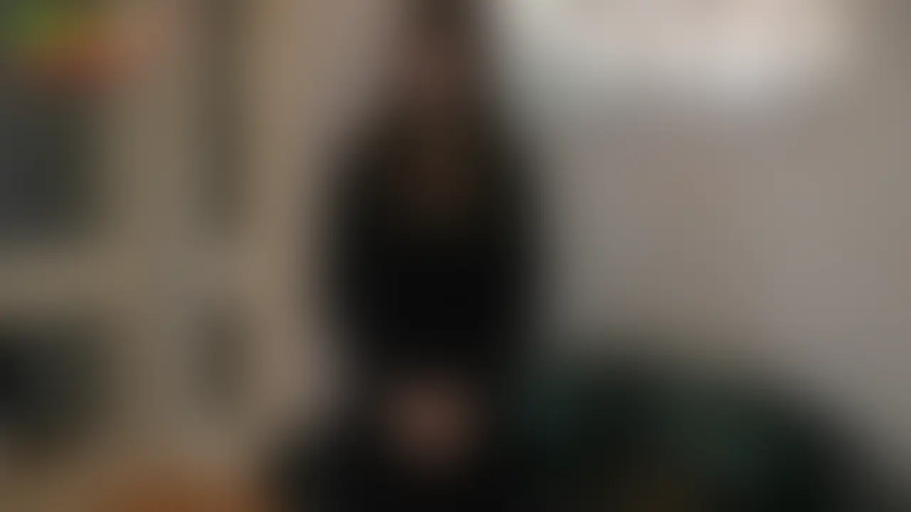 ハーフ美女サラさんの脱衣シャワーシーンを撮影した動画+フェラと中出し画像を1つの動画にまとめた物です (2/2)