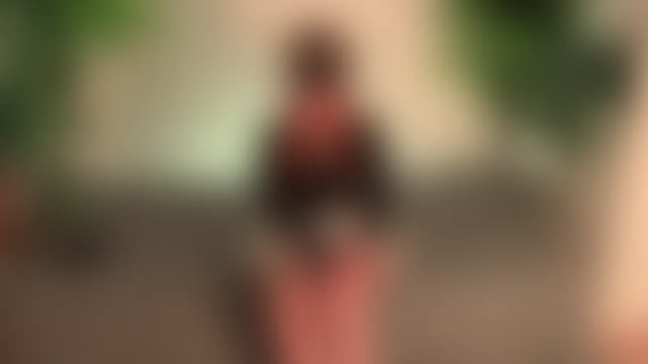 【目隠し】オフの日の大学生ラウンジ嬢
ラウンジ嬢をしてるというのもあって、大学のあるコミュニティー内では高嶺の花的な存在らしいです。
小柄でゆるふわな見た目に加えて、声も可愛いので典型的な守りたくなる系女子。
SEX中、目隠しさせたままベランダ連れてって立ちバックしたりしても一切文句言わず僕の言いなりなのもまた可愛いです。
そんな子を優しくも激しく犯したハメ撮りとなっています。 (2/2)