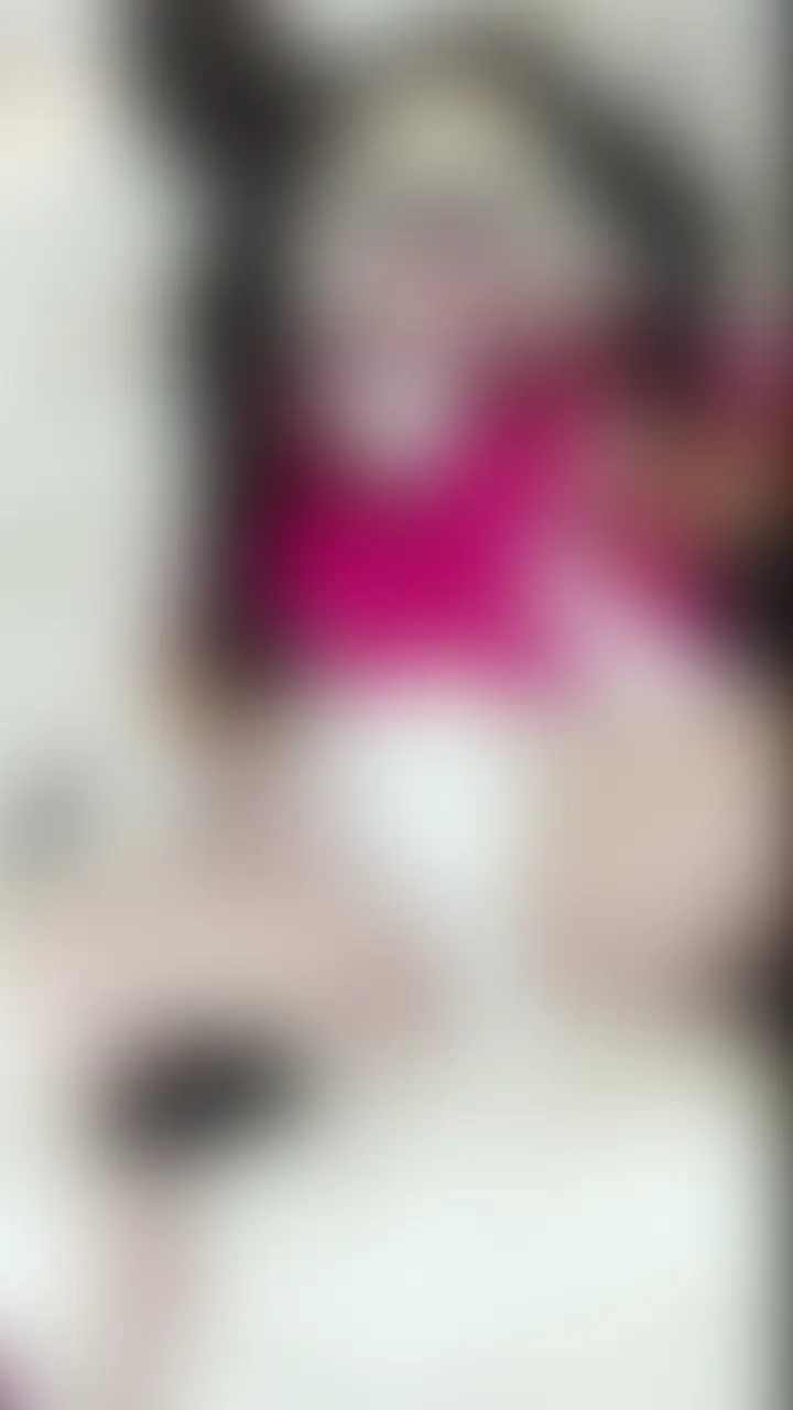 ぽっちゃり爆乳ク○ー長時間玩具責め連続絶頂

ぽちゃかわ爆乳ちゃんの原○ク○ーコス縦画面映像です
延々と玩具責めをしてみました
今月末に本番シーンをアップ予定です

【収録内容】
着衣玩具責め
クリローター
吸引ローター
ローターと手マン
バイブ1
バイブ2

【動画情報】
57分 (2/2)